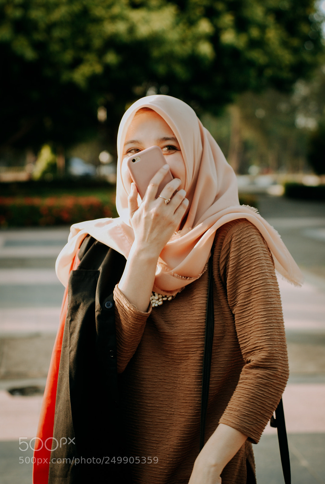 Nikon D80 sample photo. Hide smile. photography