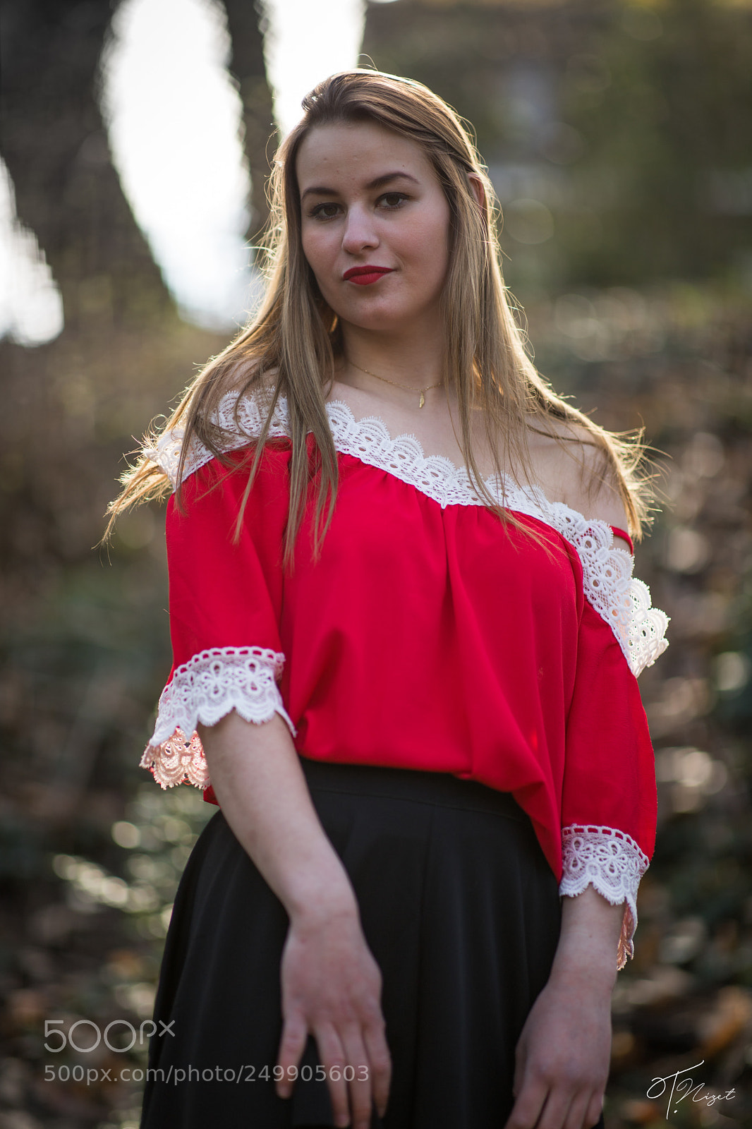 Canon EOS 6D Mark II sample photo. Caroline photography