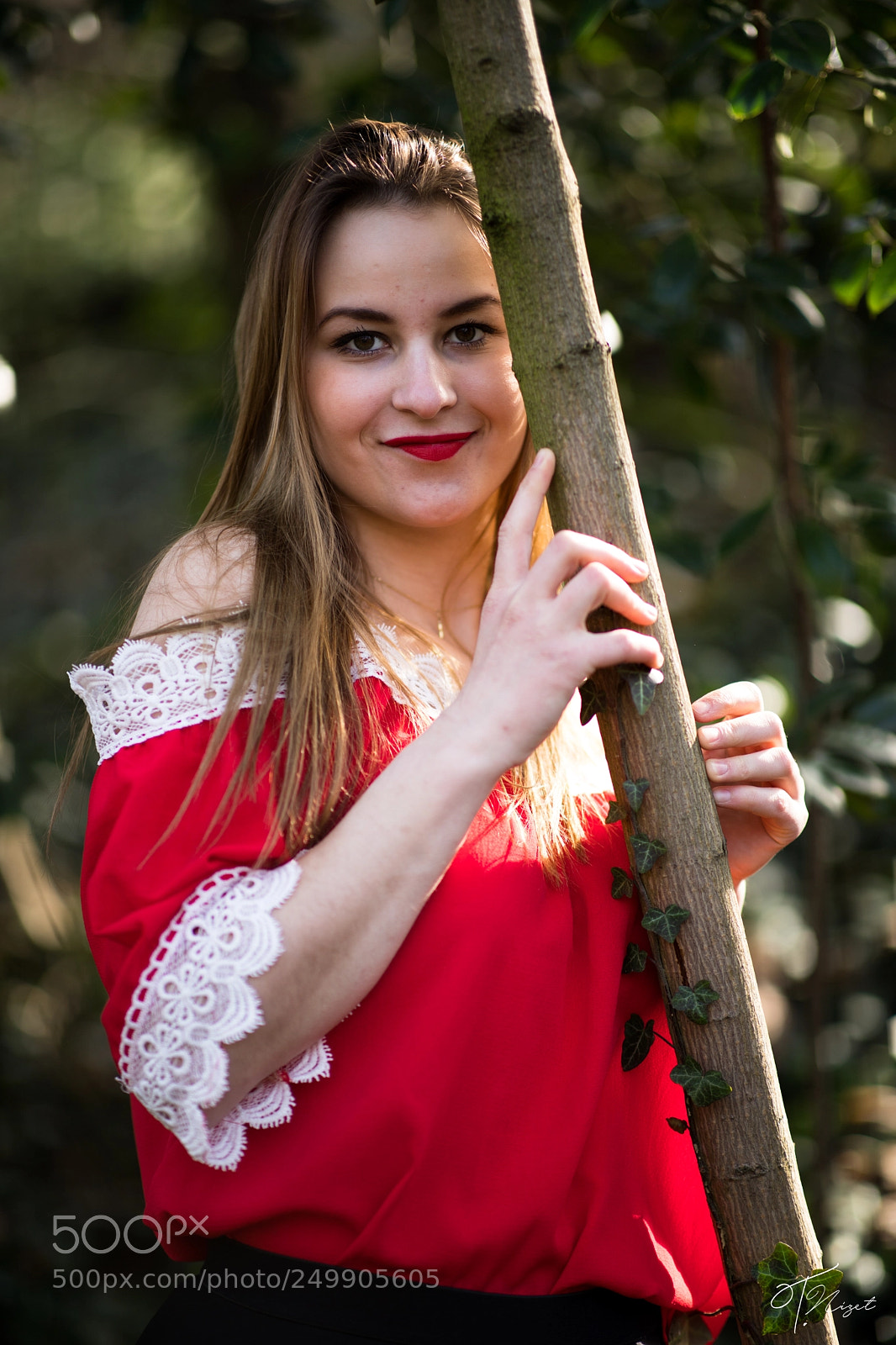 Canon EOS 6D Mark II sample photo. Caroline photography