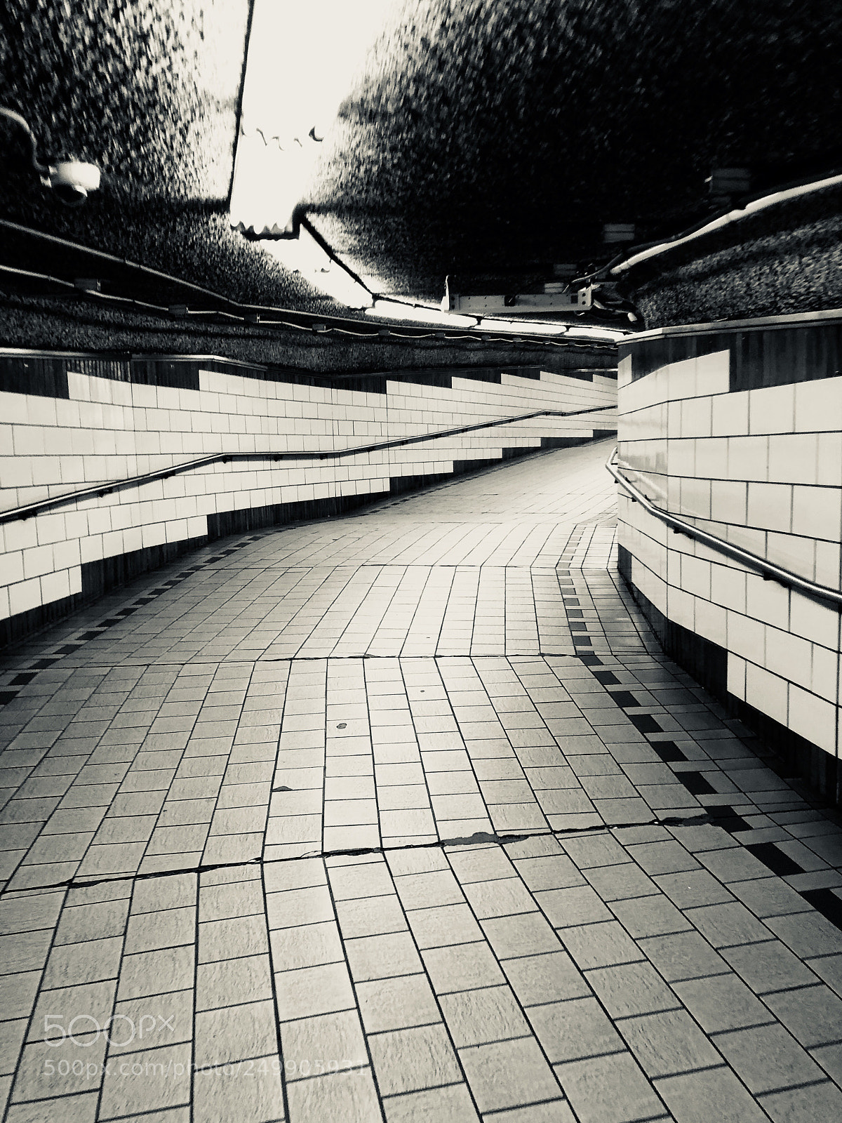 Apple iPhone X sample photo. Tunnel vision  photography