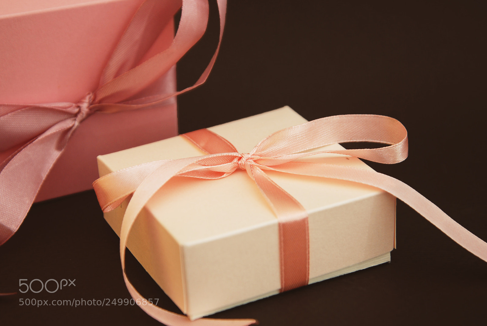 Nikon D80 sample photo. Close up gift box photography