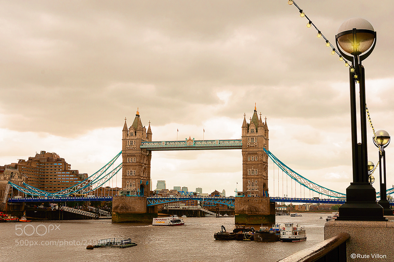 Nikon D90 sample photo. Tower bridge photography