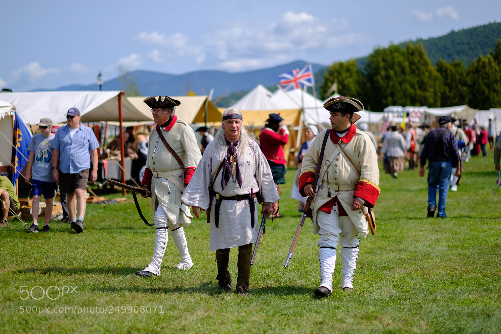 Fujifilm X-Pro2 sample photo. Walking into battle photography