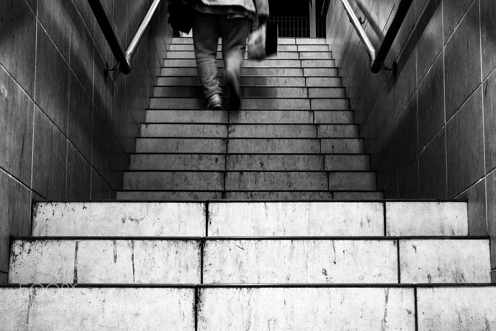 Panasonic Lumix DMC-GX85 (Lumix DMC-GX80 / Lumix DMC-GX7 Mark II) sample photo. Gray scale photography