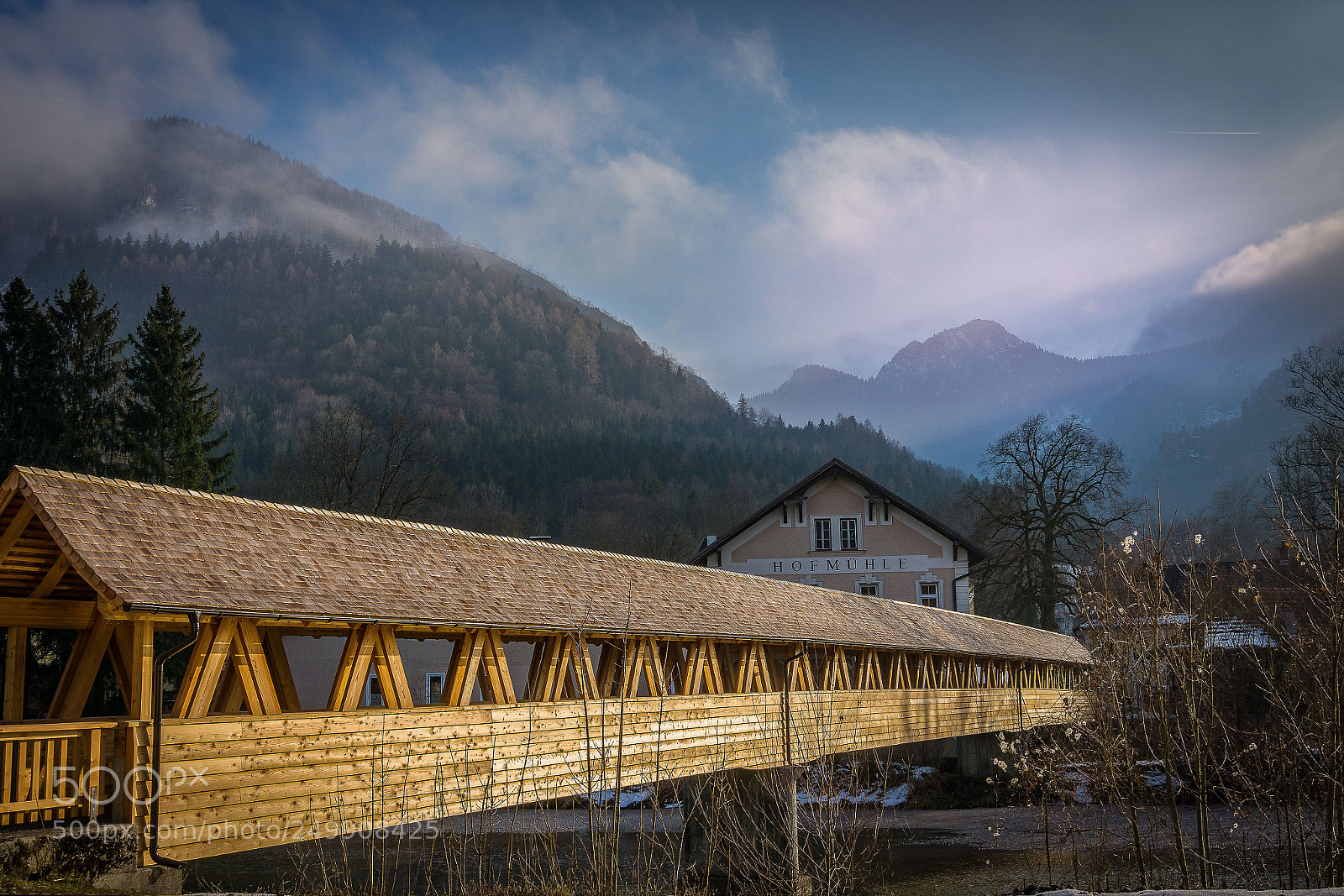 Sony a6000 sample photo. New bridge in old photography