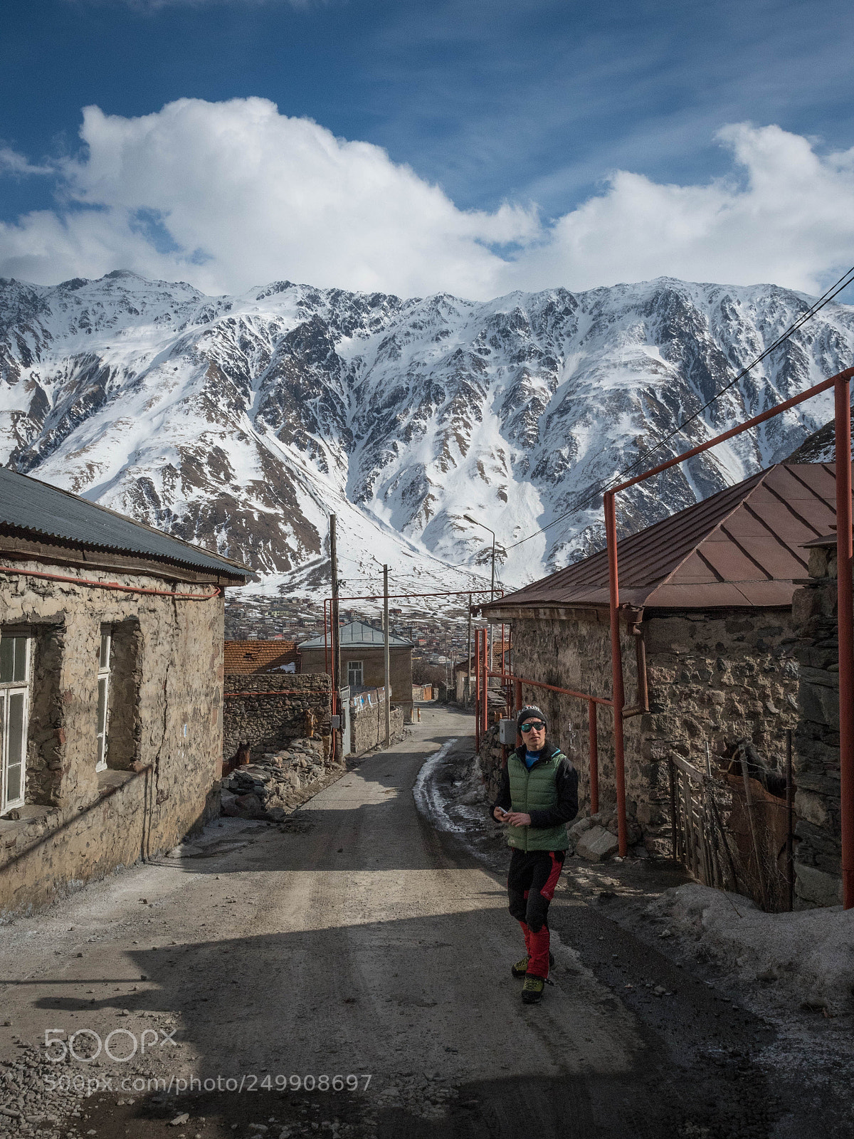 Olympus OM-D E-M5 II sample photo. Kazbegi town and kuru photography