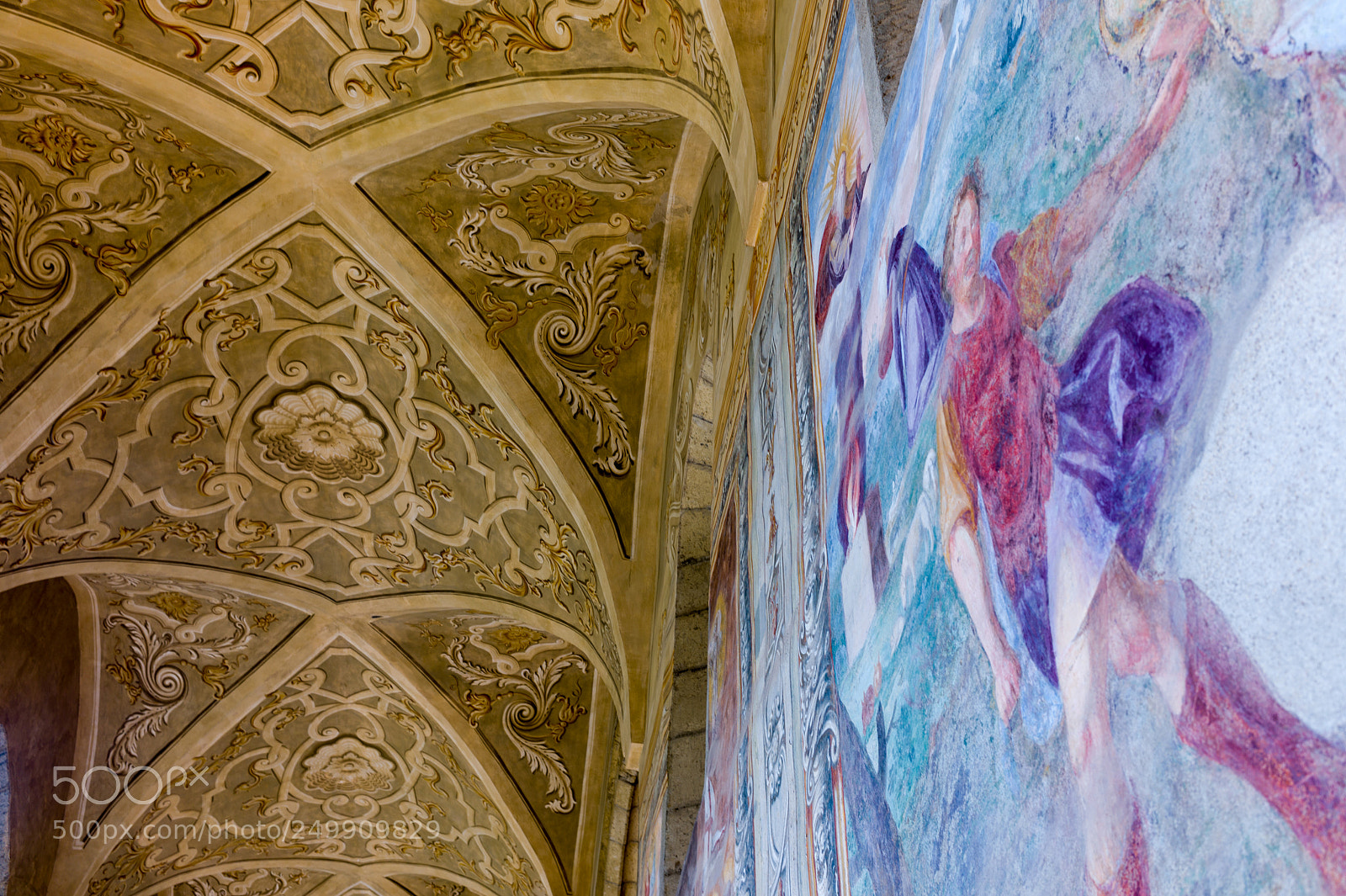 Leica M9 sample photo. Cloister st. chiara photography