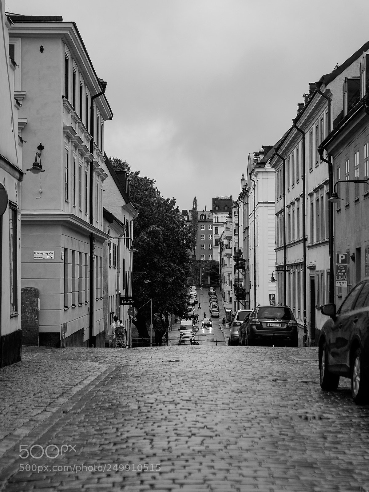Fujifilm X-T10 sample photo. Grey street photography