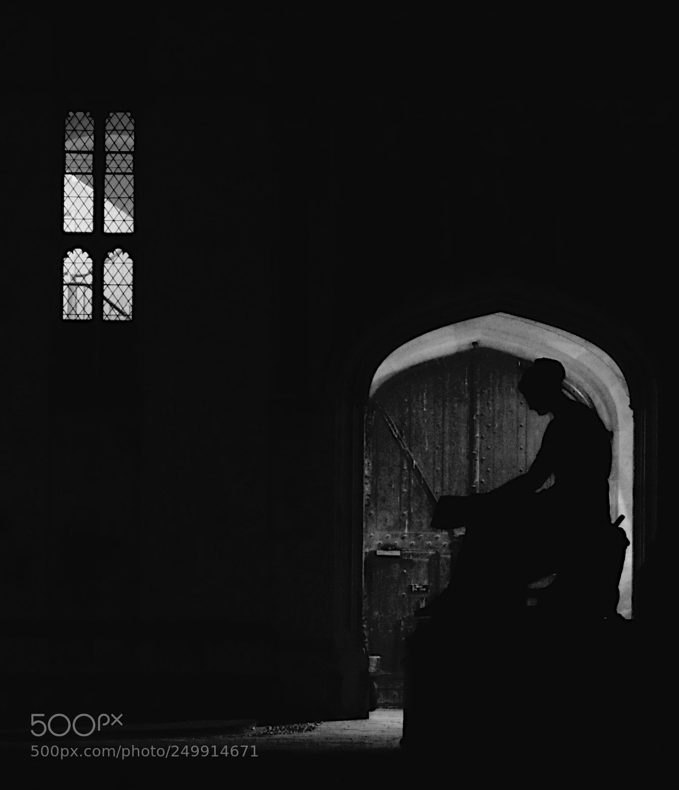 Panasonic DMC-TZ7 sample photo. Silhouette in a doorway photography