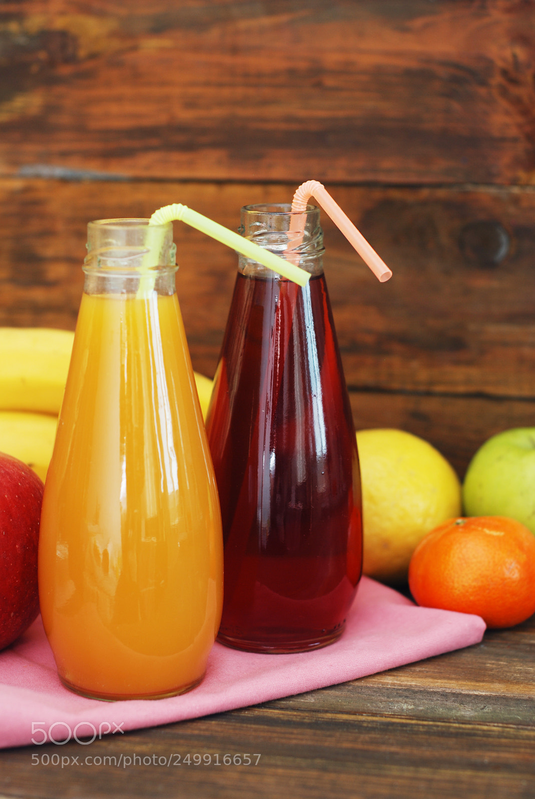 Nikon D80 sample photo. Fresh organic fruit juice photography
