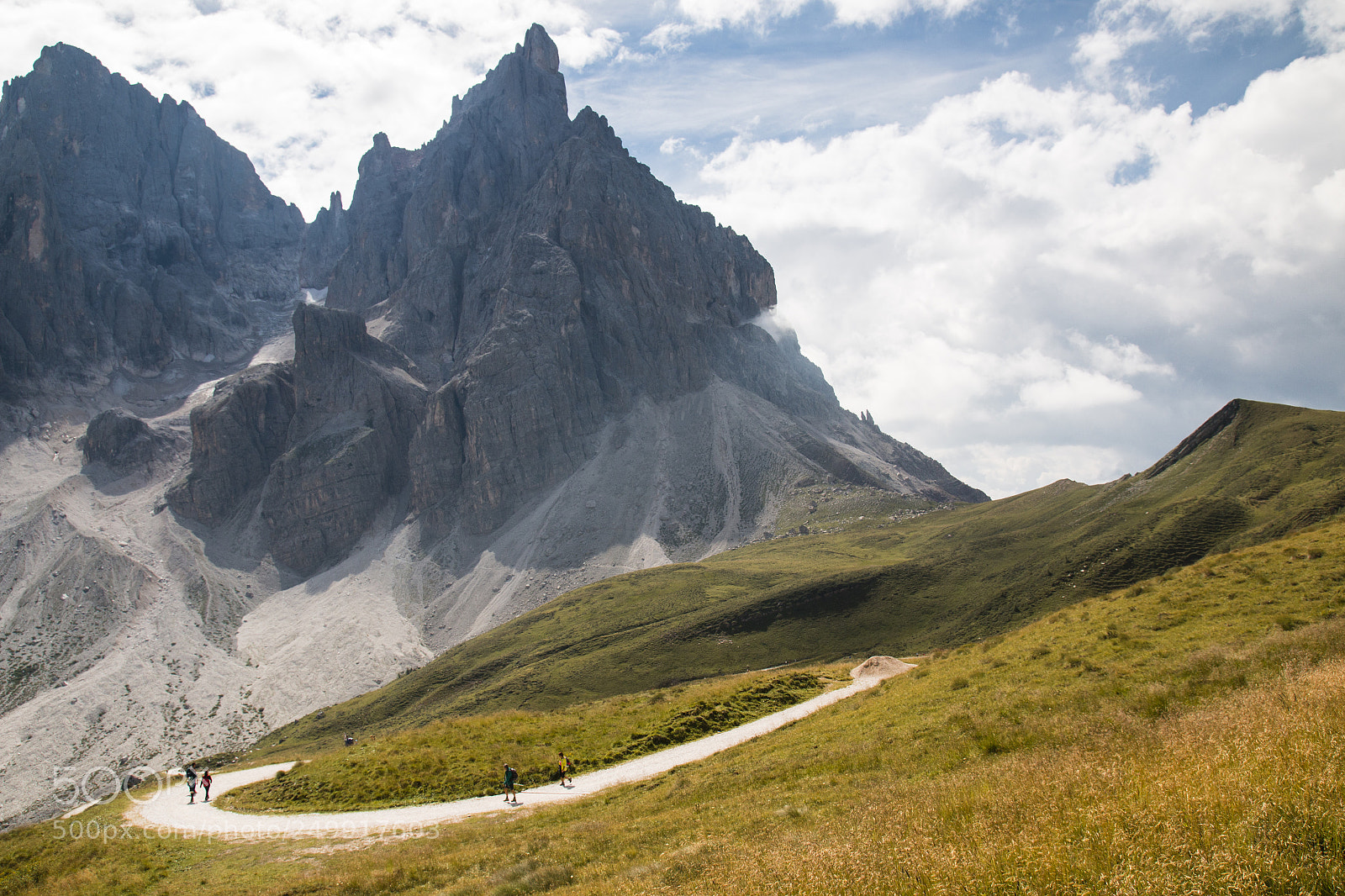 Canon EOS 70D sample photo. Mountain road photography