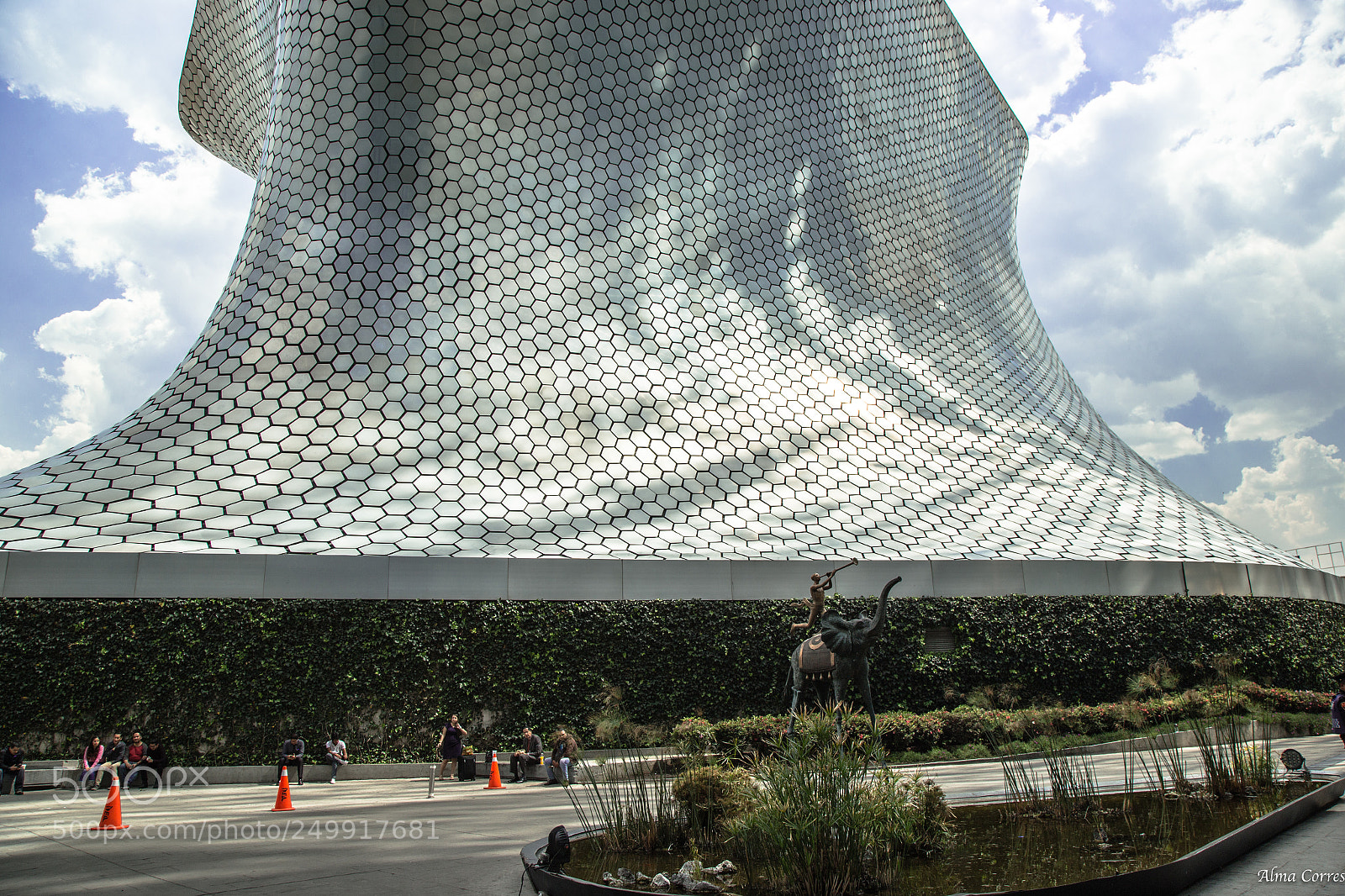 Canon EOS 6D sample photo. Soumaya museum with dali photography