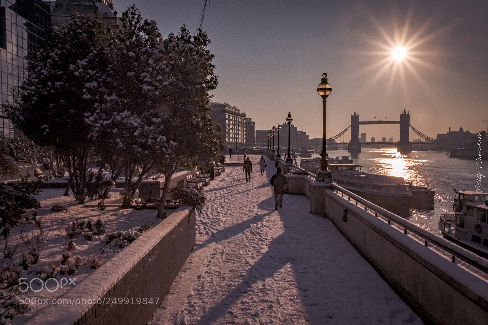 Fujifilm X-T20 sample photo. Snowed in london photography