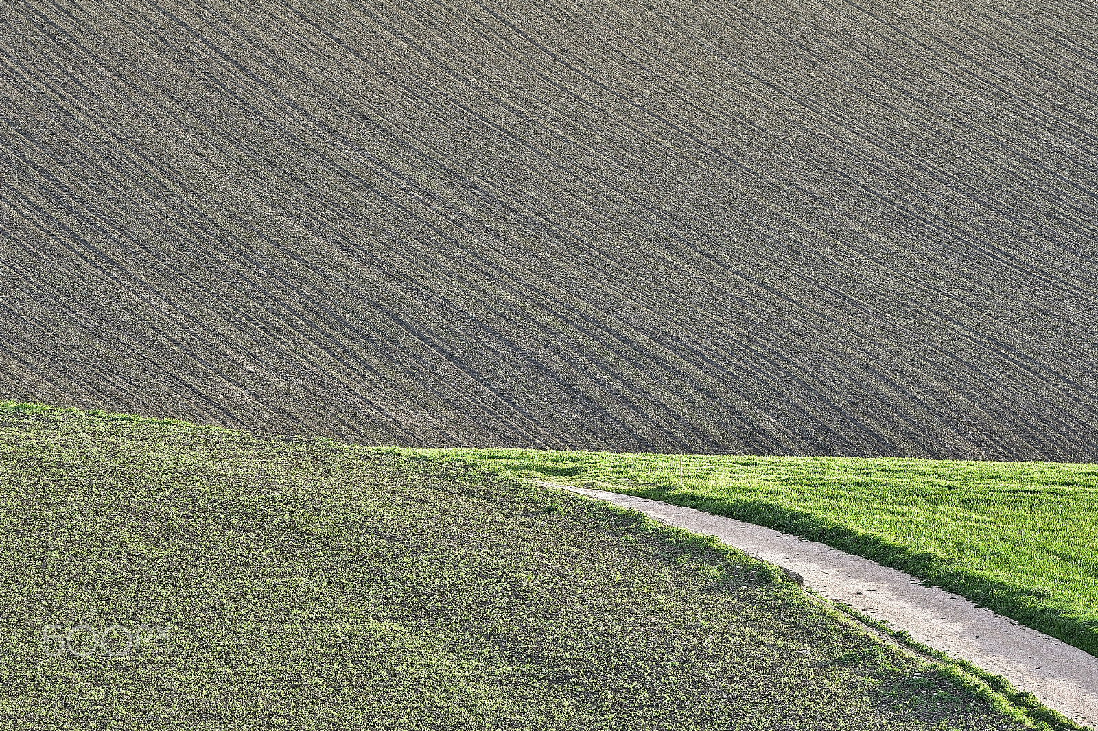 Nikon AF-S Nikkor 70-200mm F4G ED VR sample photo. The road is still long photography