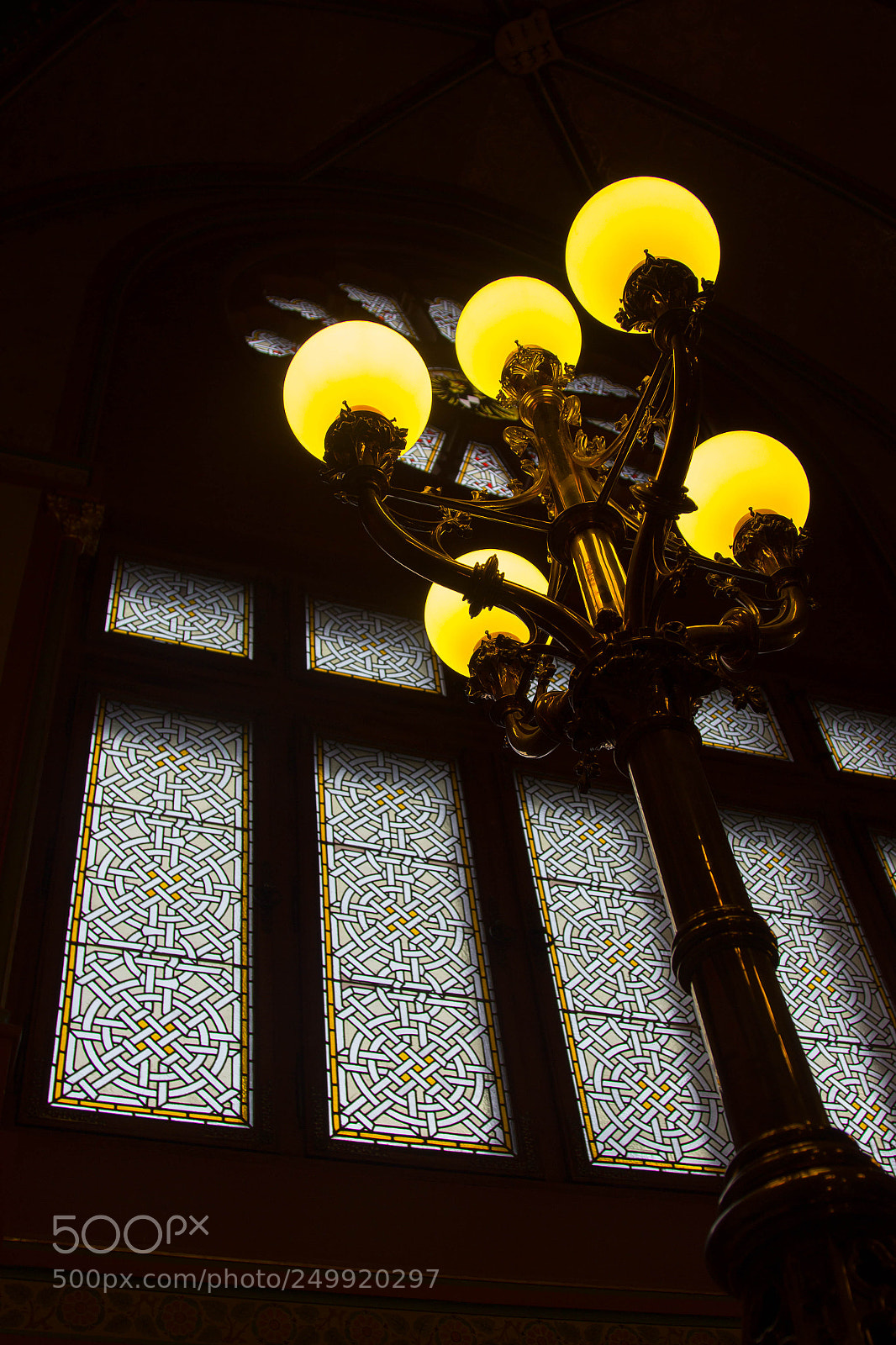 Canon EOS 600D (Rebel EOS T3i / EOS Kiss X5) sample photo. Turn the lights on photography
