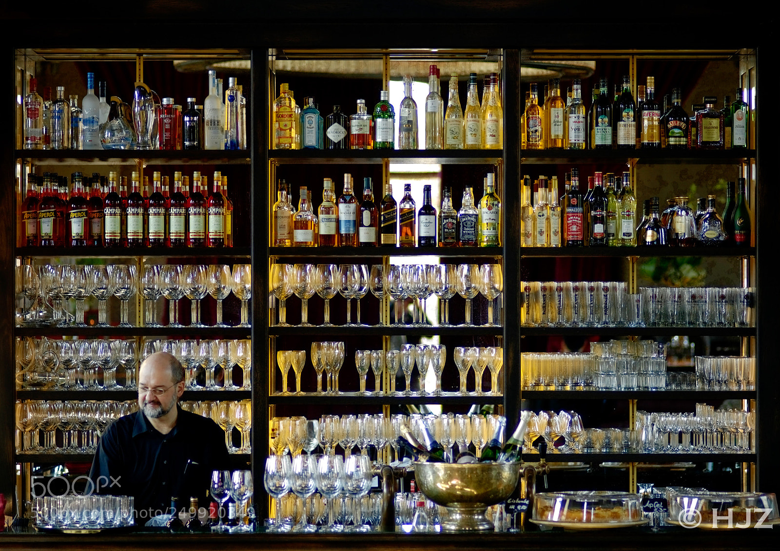 Nikon D2X sample photo. Have a drink photography