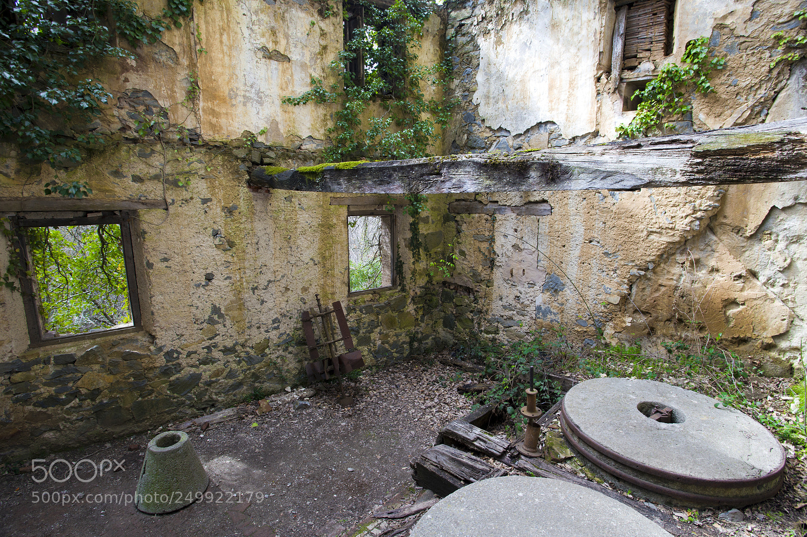 Canon EOS 6D sample photo. Abandoned photography