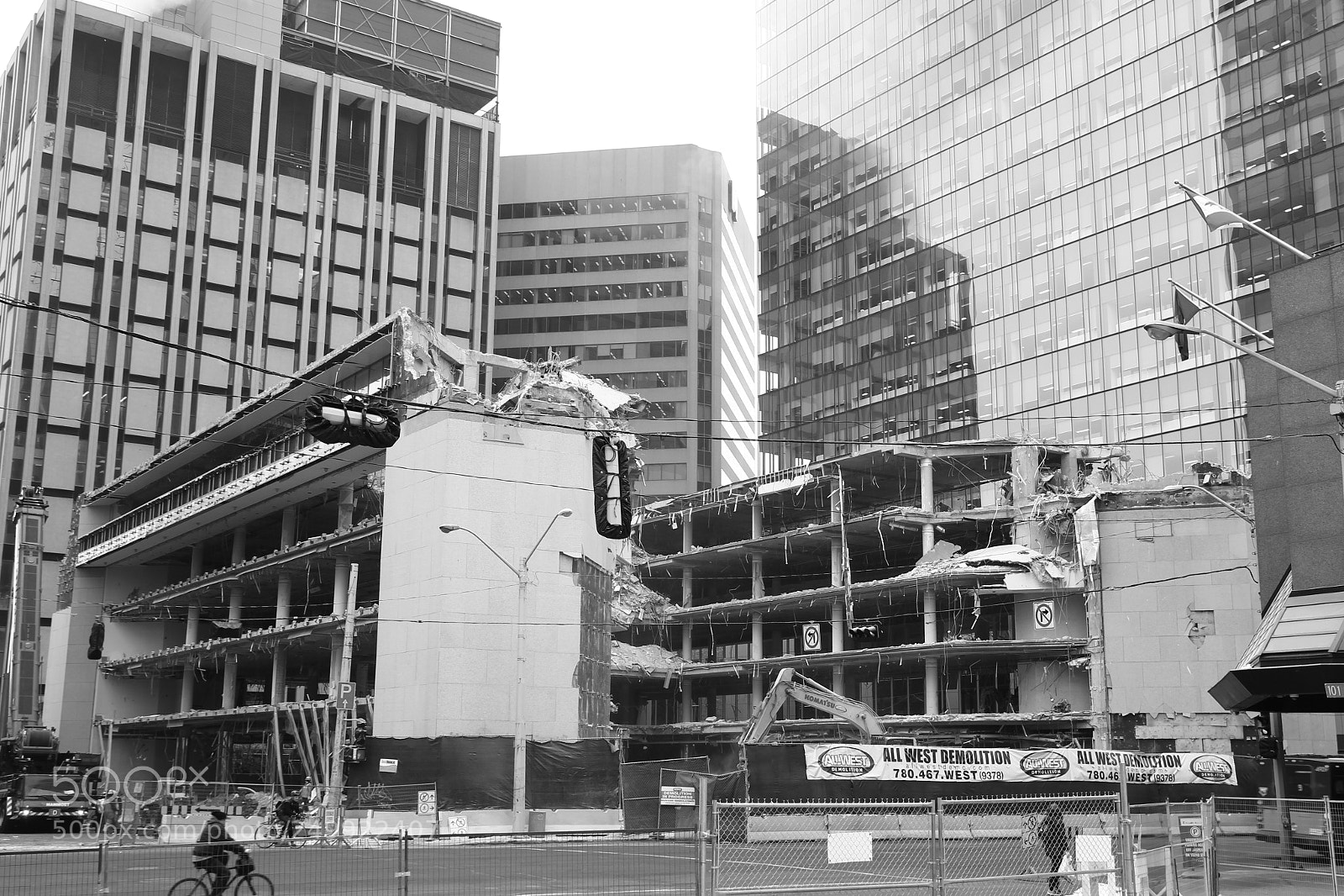 Canon EOS 550D (EOS Rebel T2i / EOS Kiss X4) sample photo. Abriss bw photography
