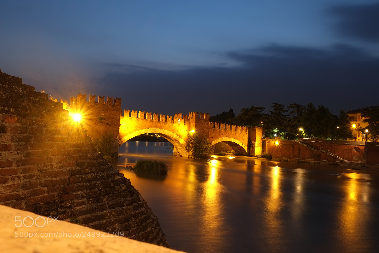 Fujifilm X-E1 sample photo. Ponte pietra, verona photography
