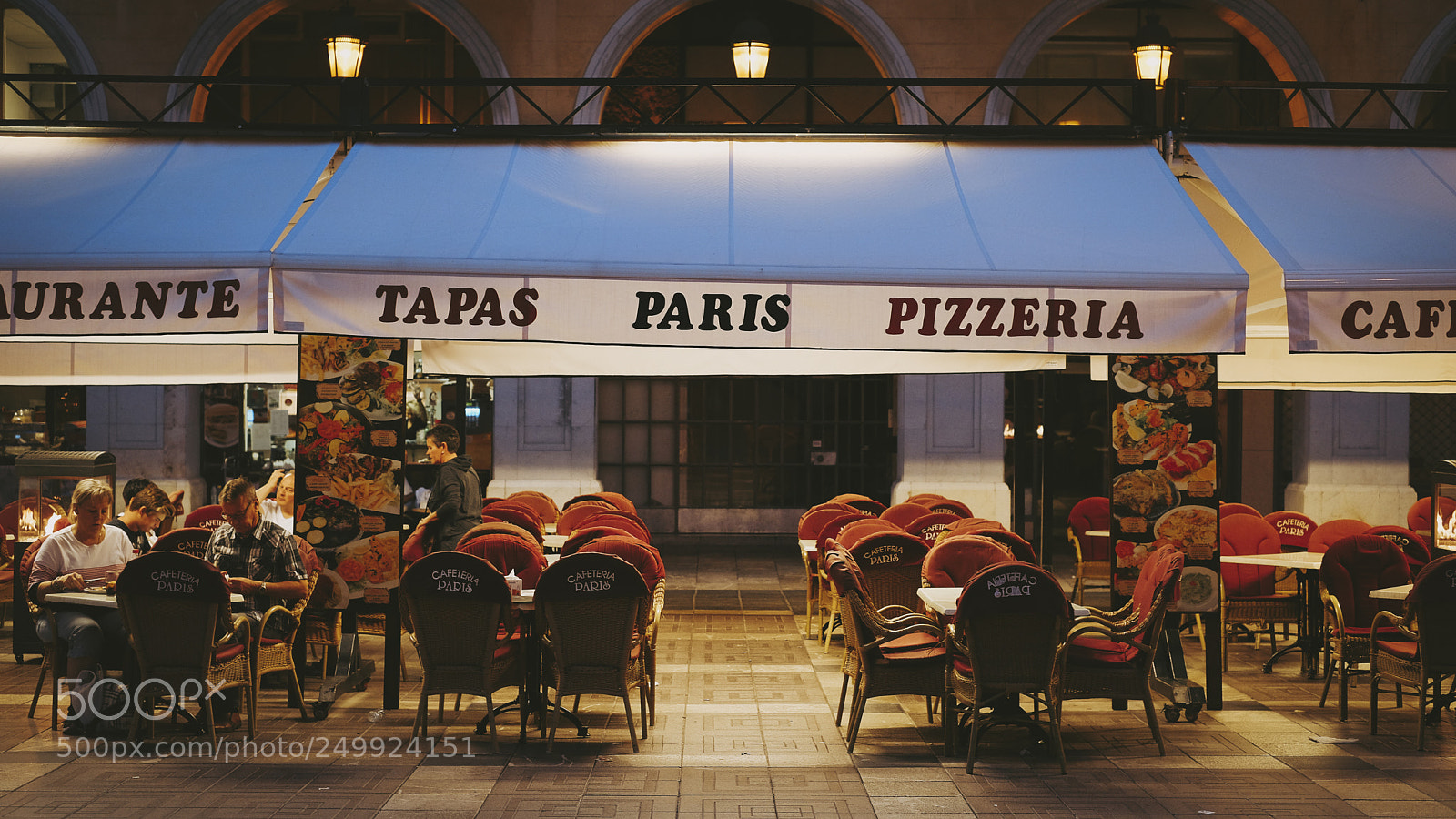 Fujifilm X-T2 sample photo. Dining in palma photography