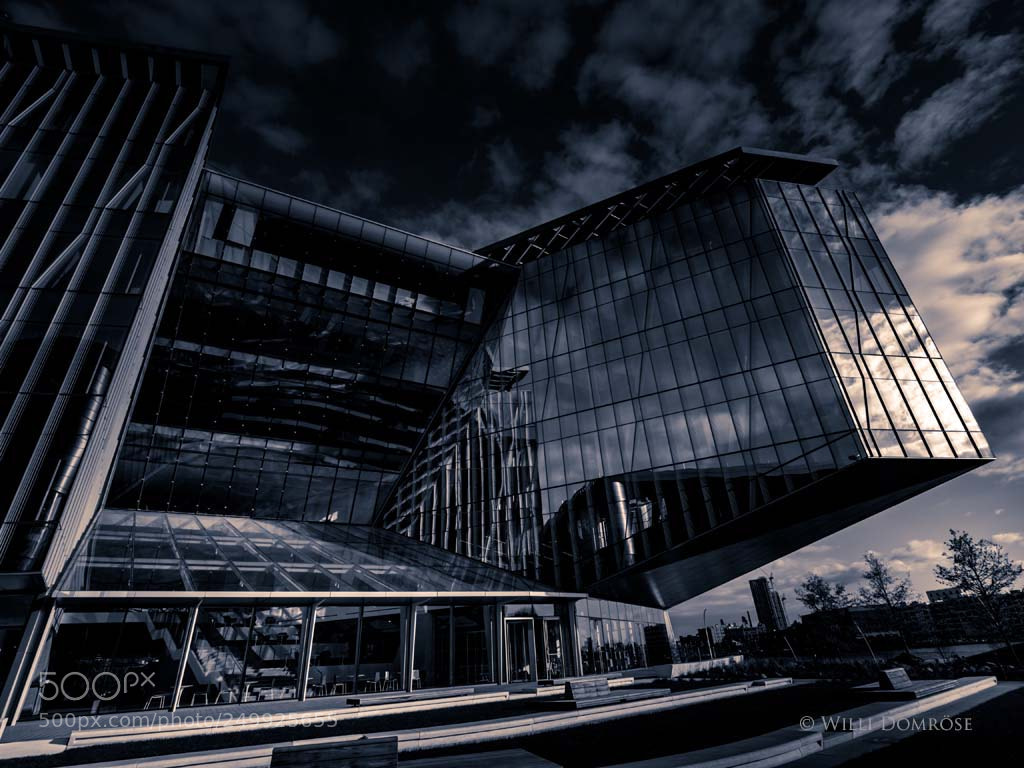 Olympus OM-D E-M1 sample photo. Just a building photography