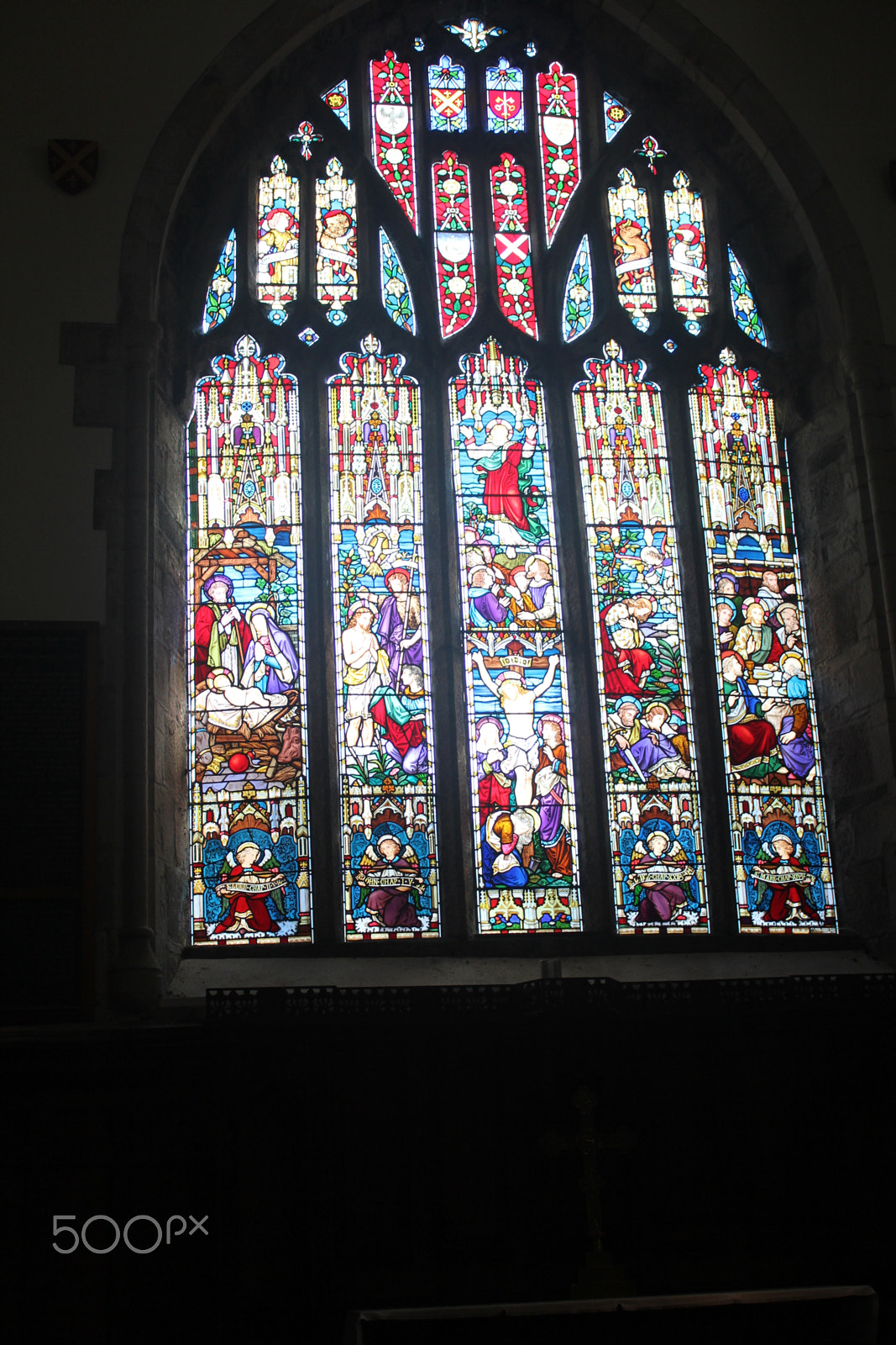 Canon EF-S 18-55mm F3.5-5.6 IS sample photo. Stain glass photography