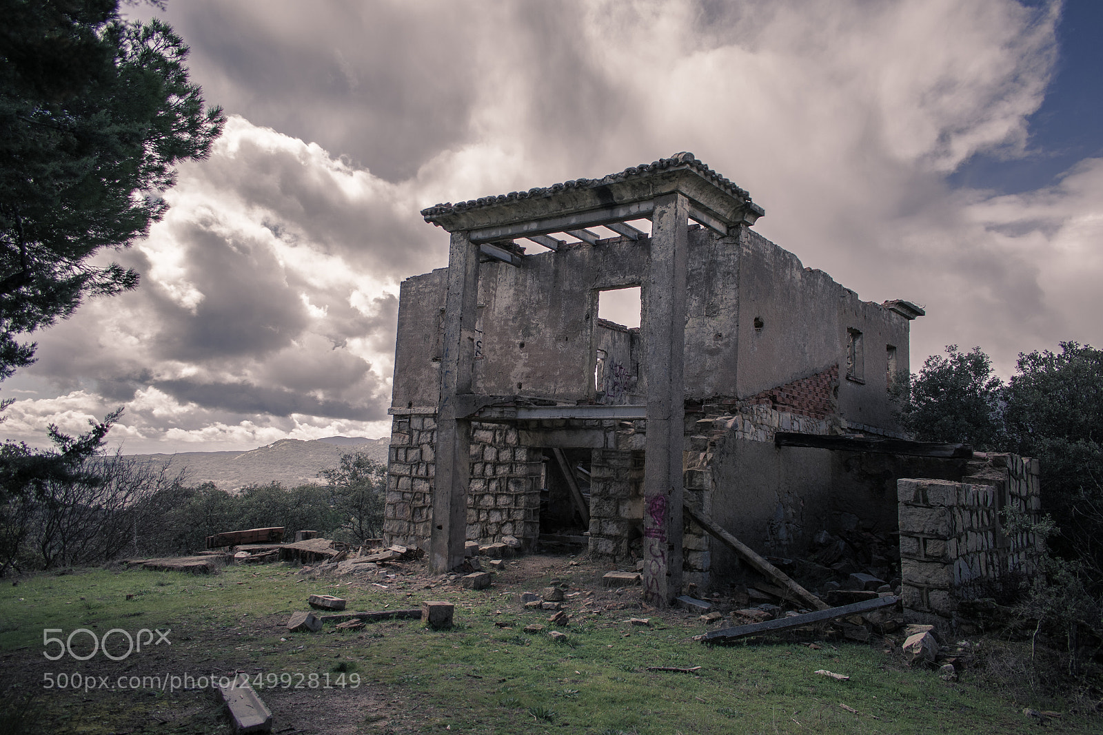 Nikon D3400 sample photo. Abandoned house photography