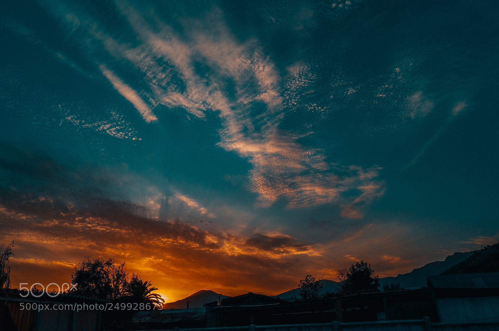 Sony SLT-A37 sample photo. Cielo photography