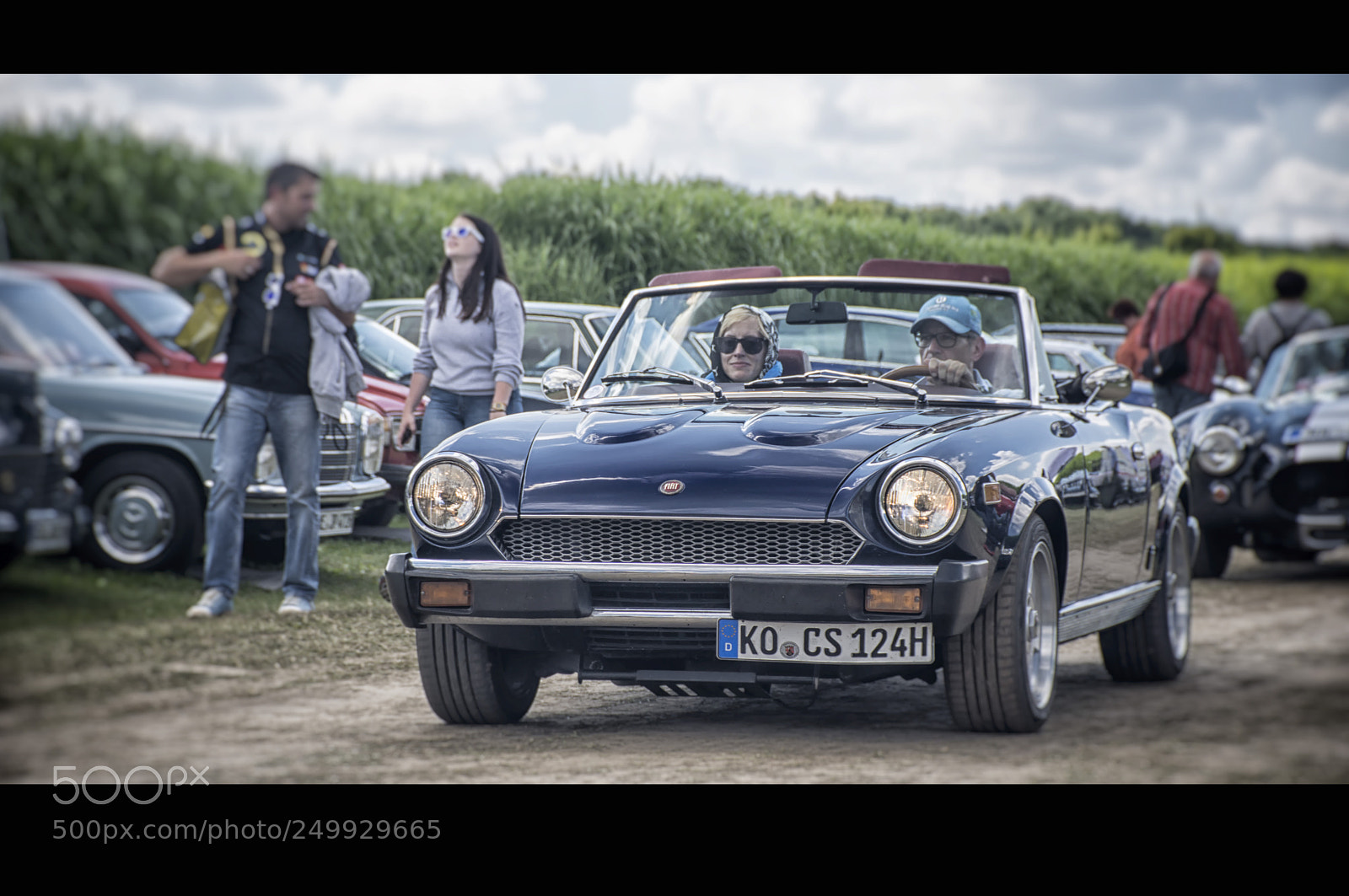 Nikon D7200 sample photo. Fiat - 124 spider 2000 convertible photography