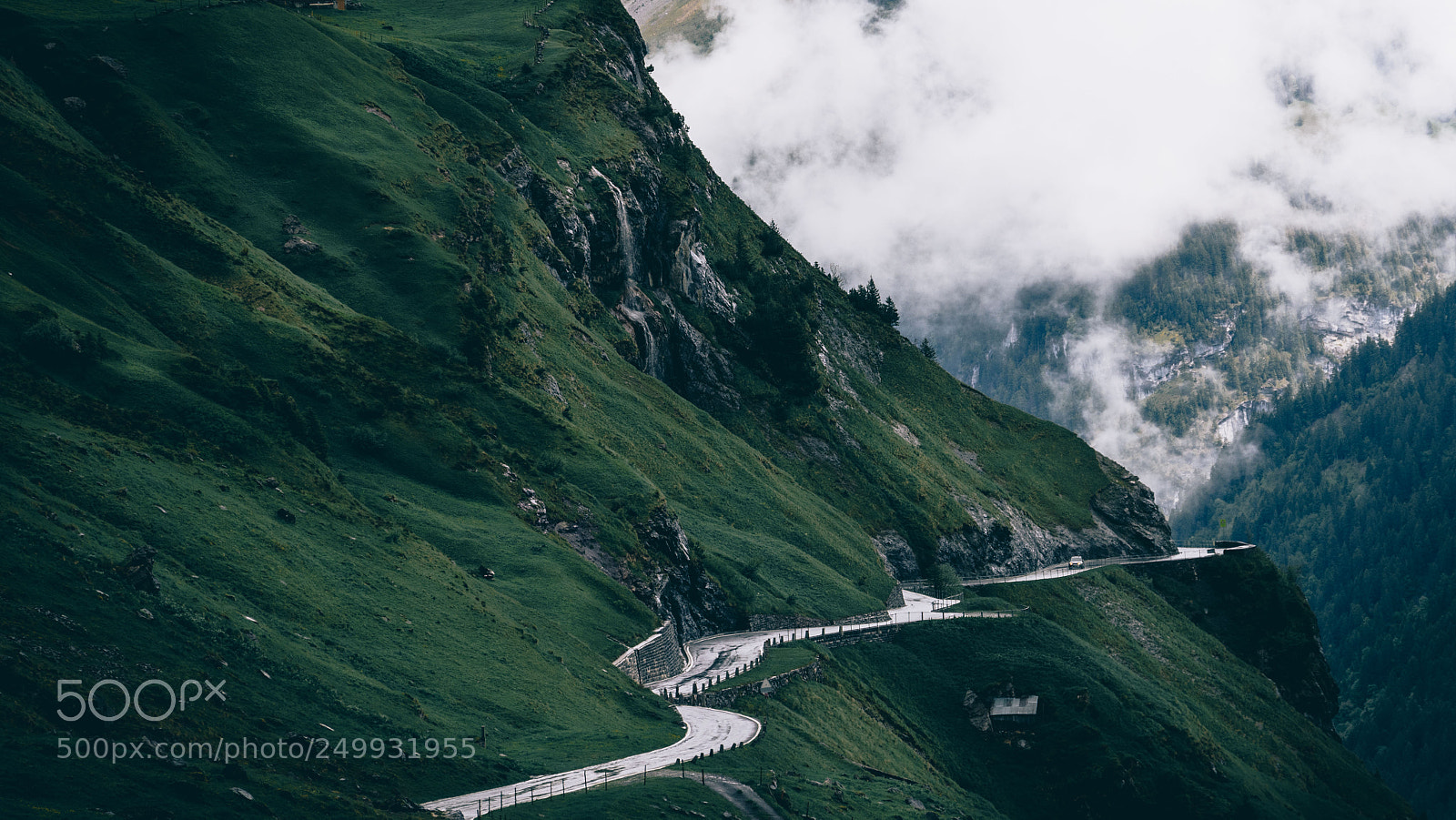 Canon EOS 80D sample photo. Klausenpass photography