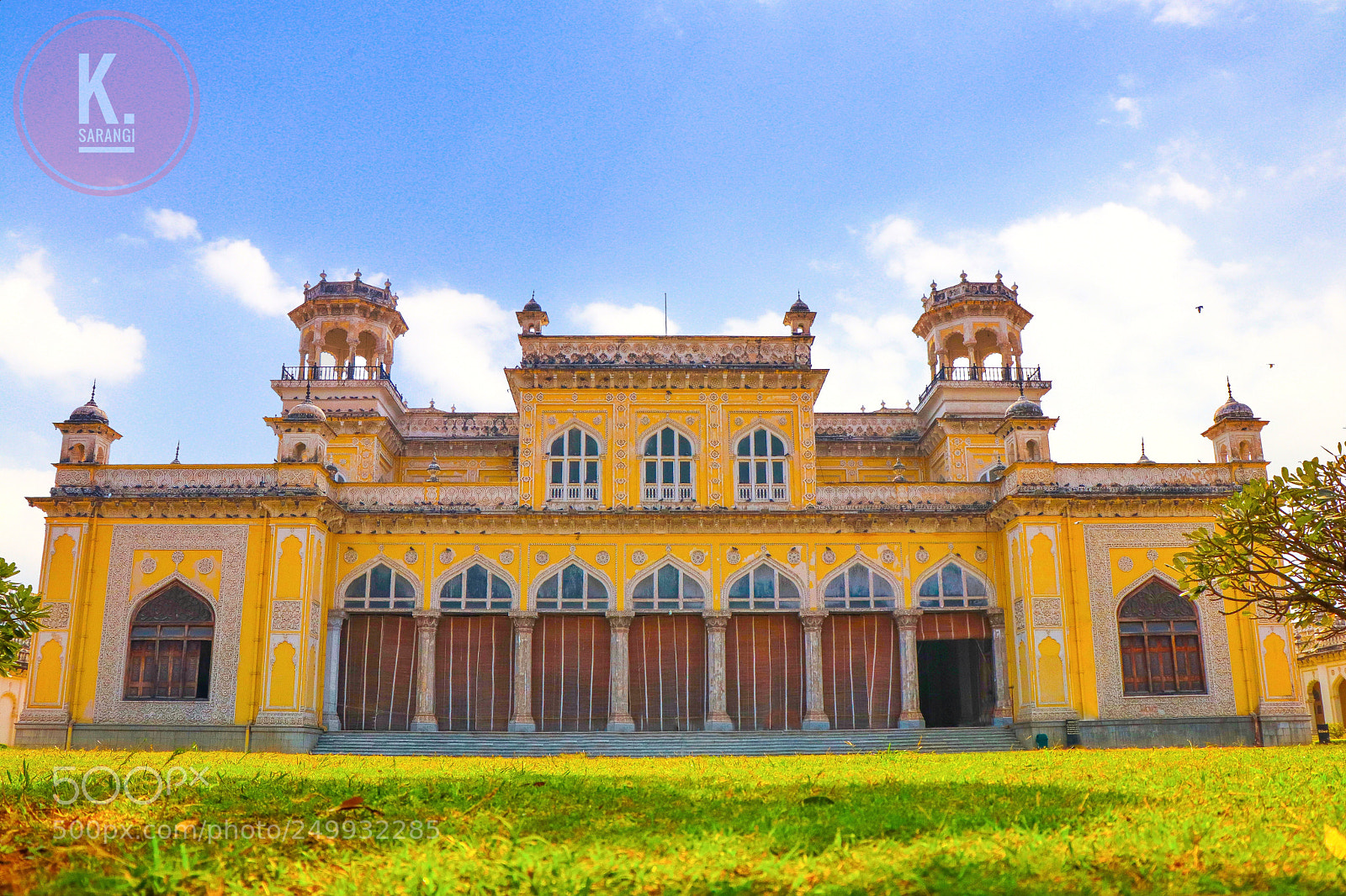 Canon EOS 200D (EOS Rebel SL2 / EOS Kiss X9) sample photo. Chowmahalla palace photography