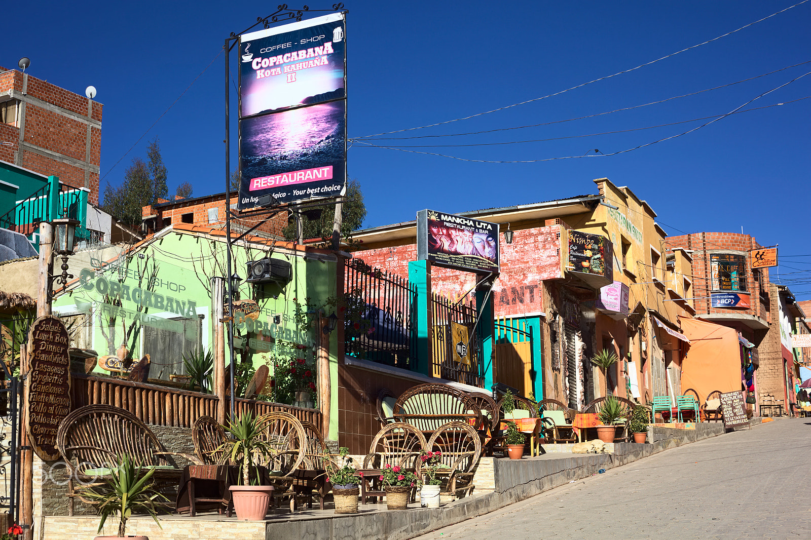 Canon EF 50mm F1.8 II sample photo. Restaurants in copacabana, bolivia photography
