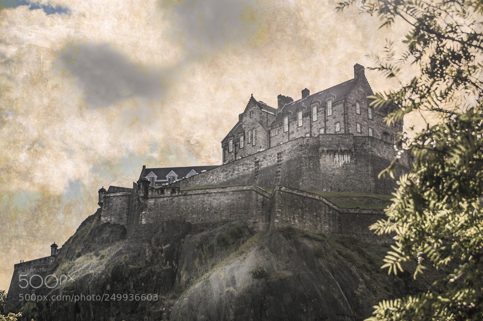 Canon EOS 70D sample photo. Edinburgh castle photography