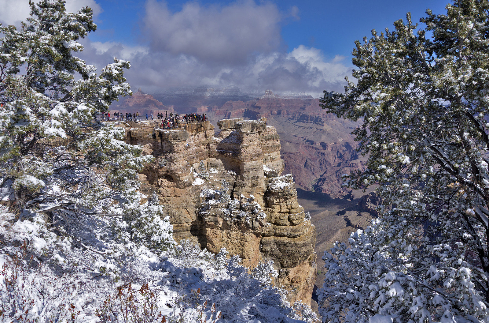 Sony Alpha a5000 (ILCE 5000) sample photo. Mather point photography