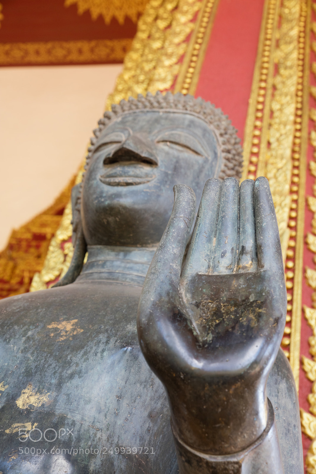 Canon EOS 5DS R sample photo. Vat sisaket, vientiane photography