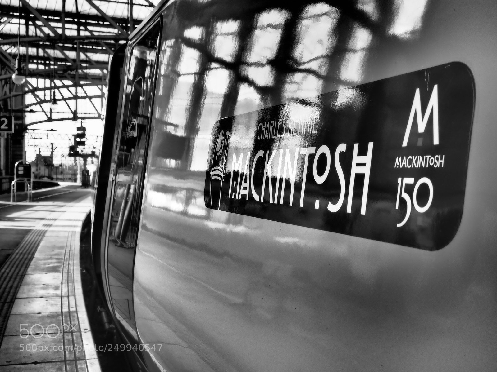 Olympus OM-D E-M1 Mark II sample photo. Charles rennie mackintosh express photography