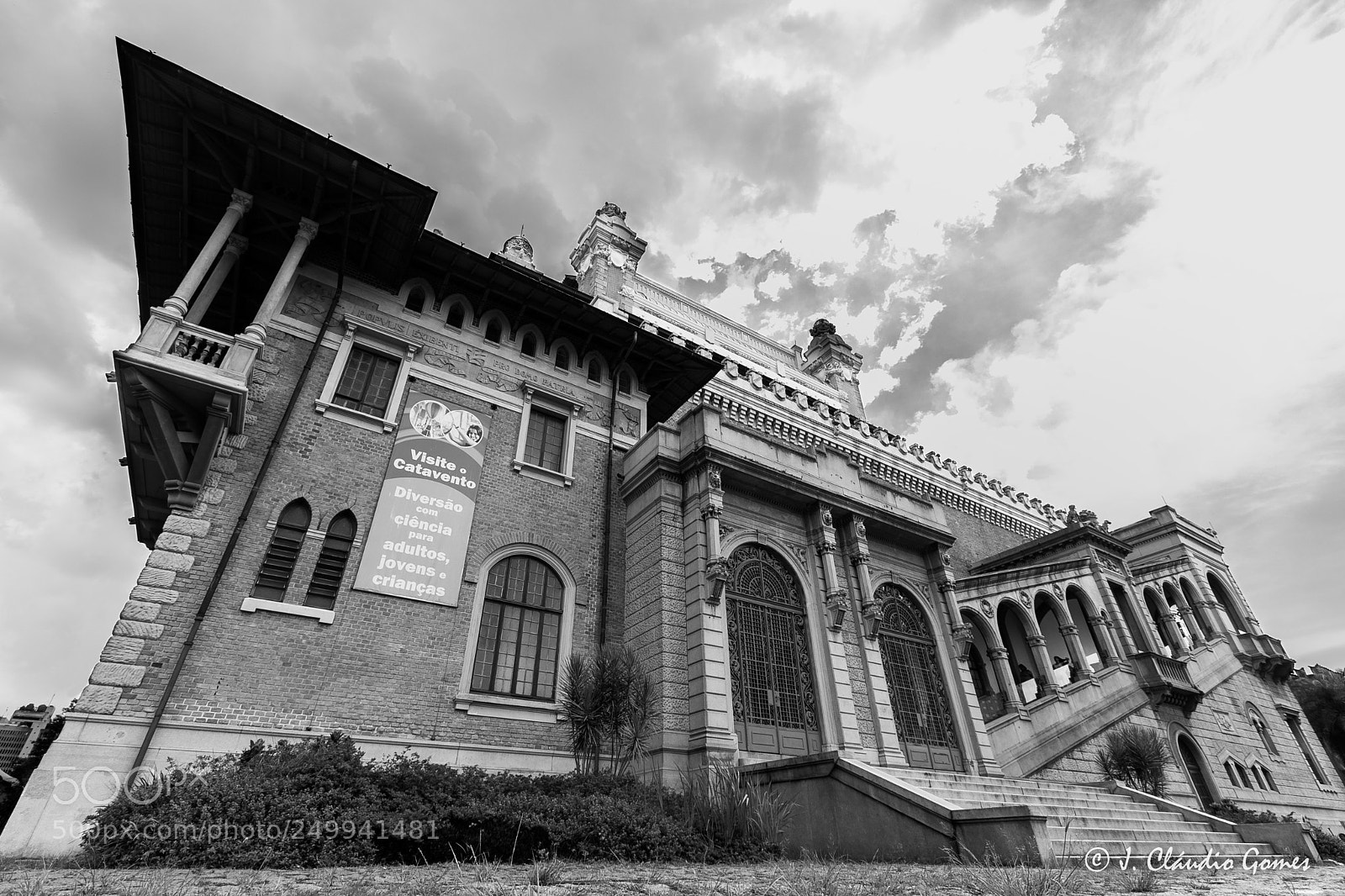 Canon EOS 80D sample photo. Industries's palace photography