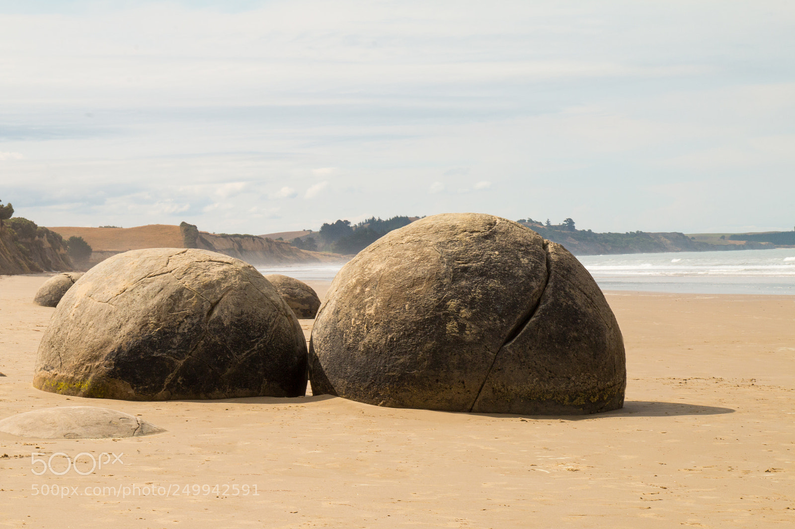 Canon EOS 70D sample photo. Moeraki boulders pair photography
