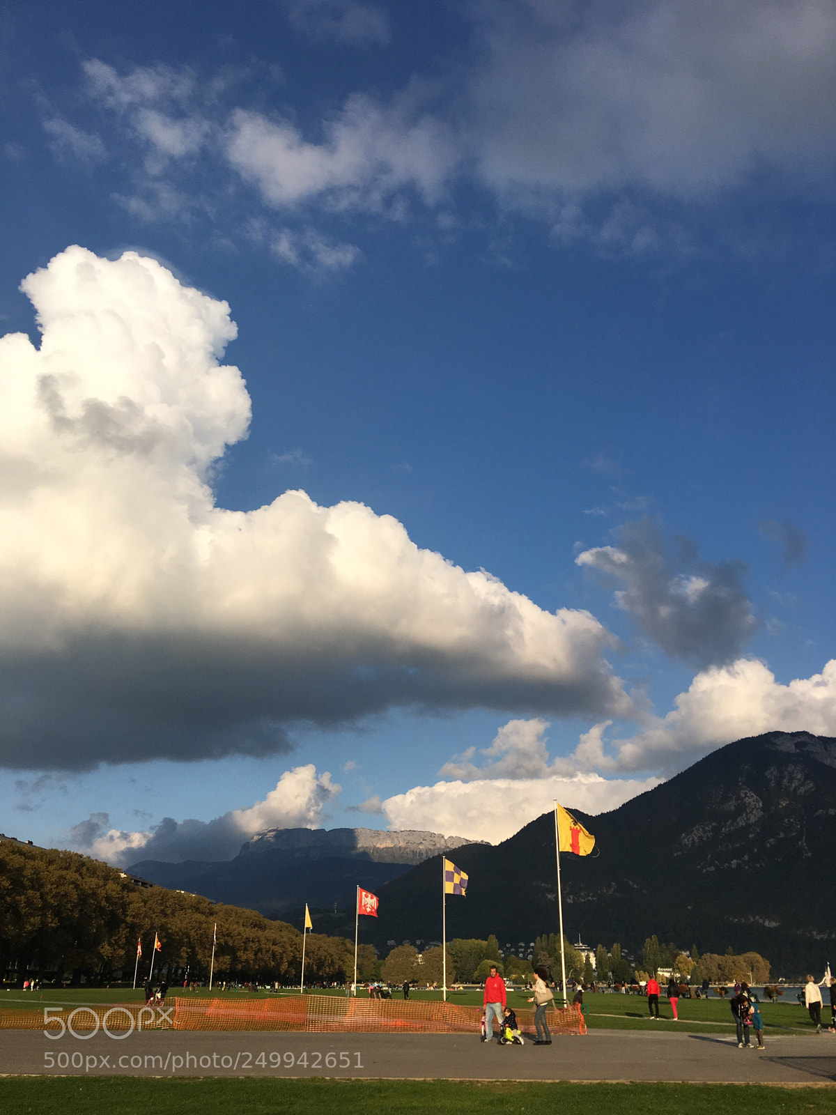Apple iPhone 6s Plus sample photo. Nice weather photography