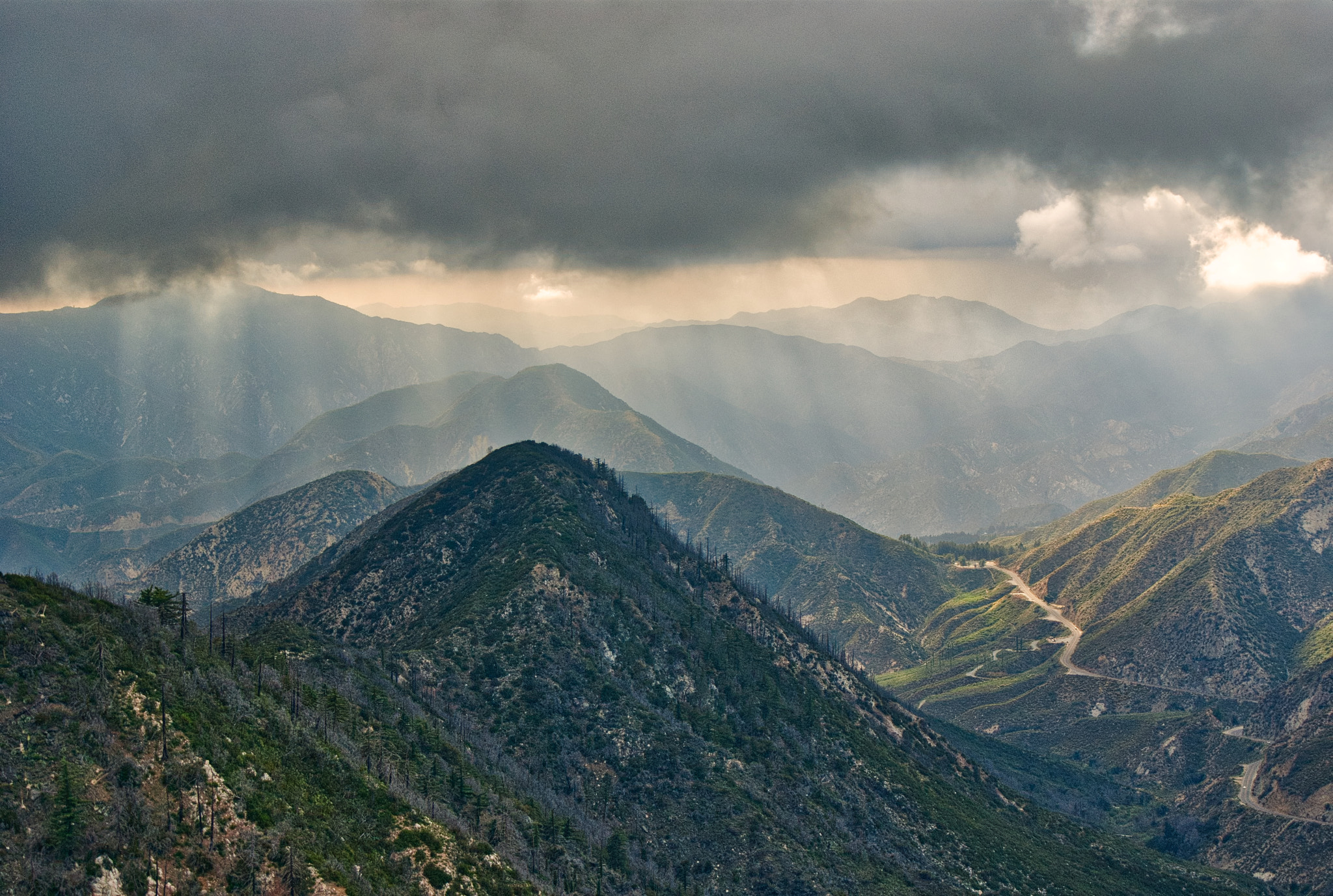 Sony Alpha DSLR-A300 sample photo. Cloudy mountains i photography