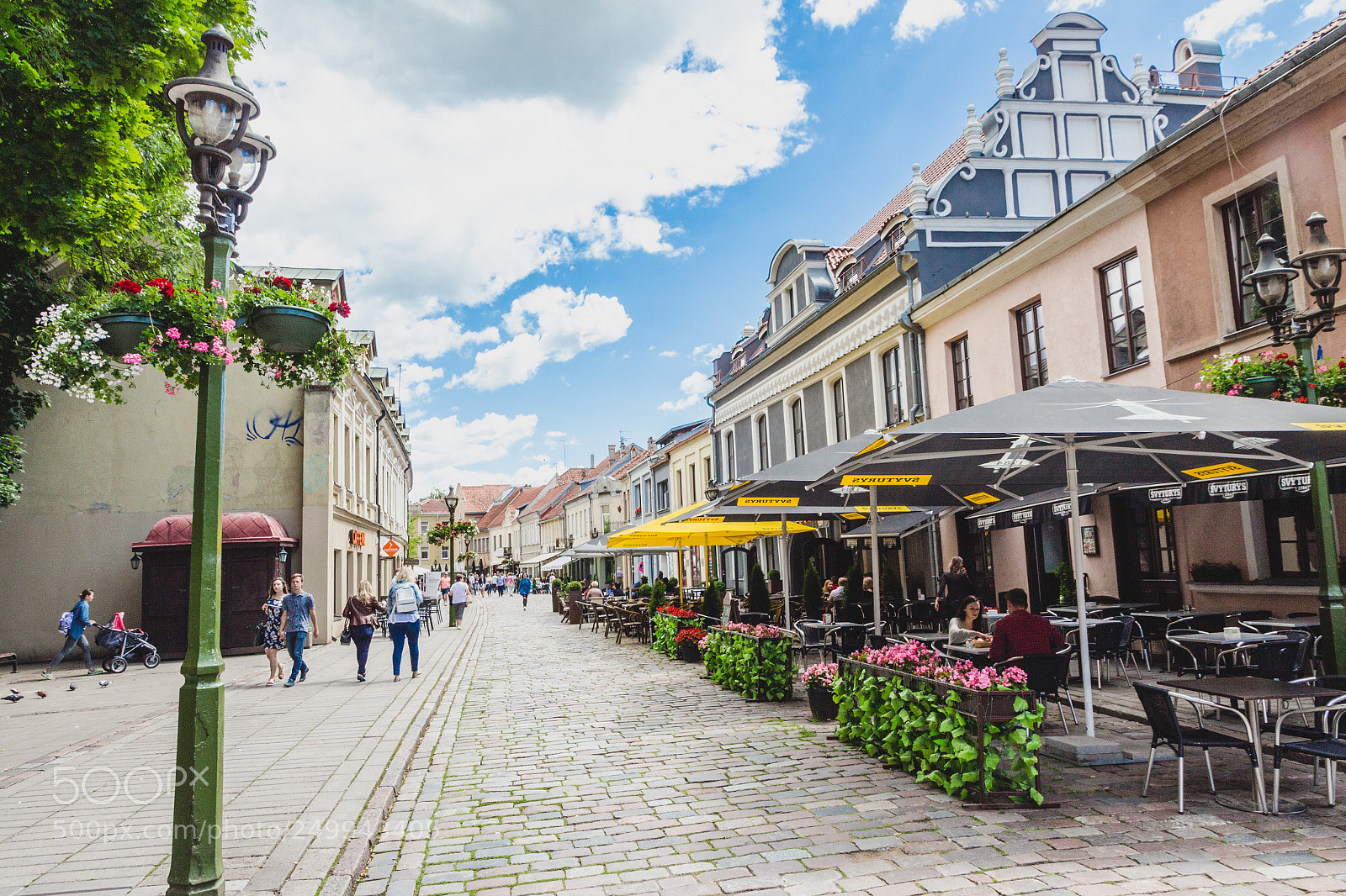 Canon EOS 700D (EOS Rebel T5i / EOS Kiss X7i) sample photo. Kaunas promenade photography