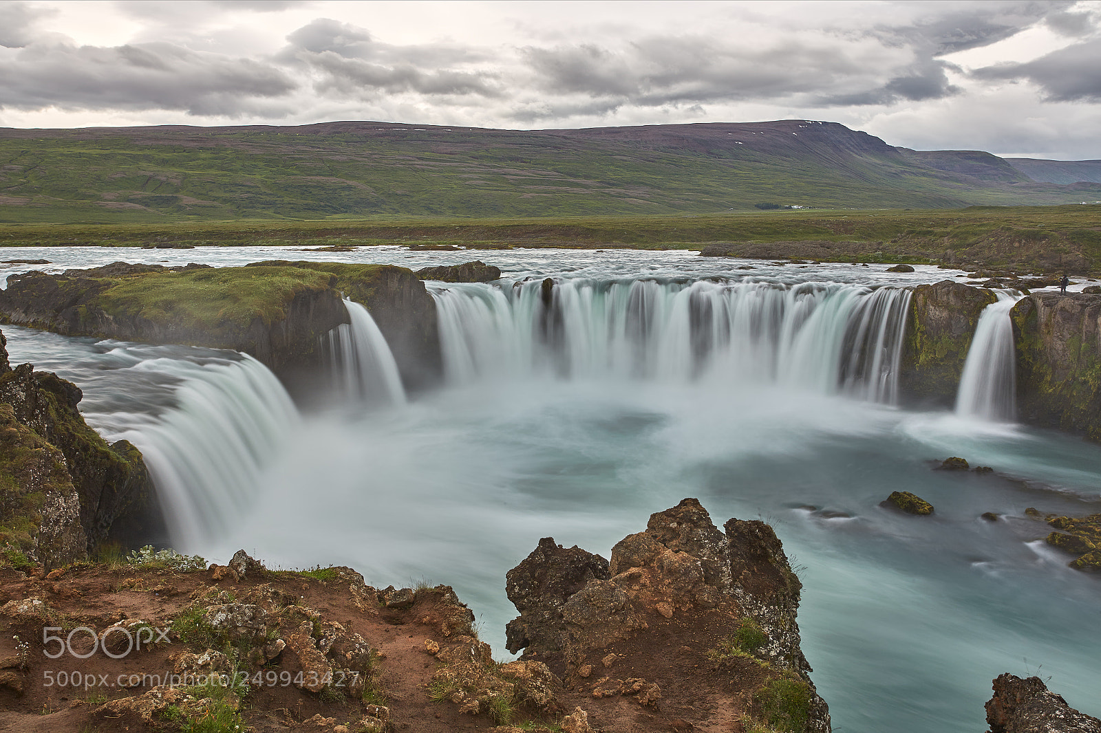 Canon EOS 6D + Canon EF 17-40mm F4L USM sample photo. Godafoss waterfall photography