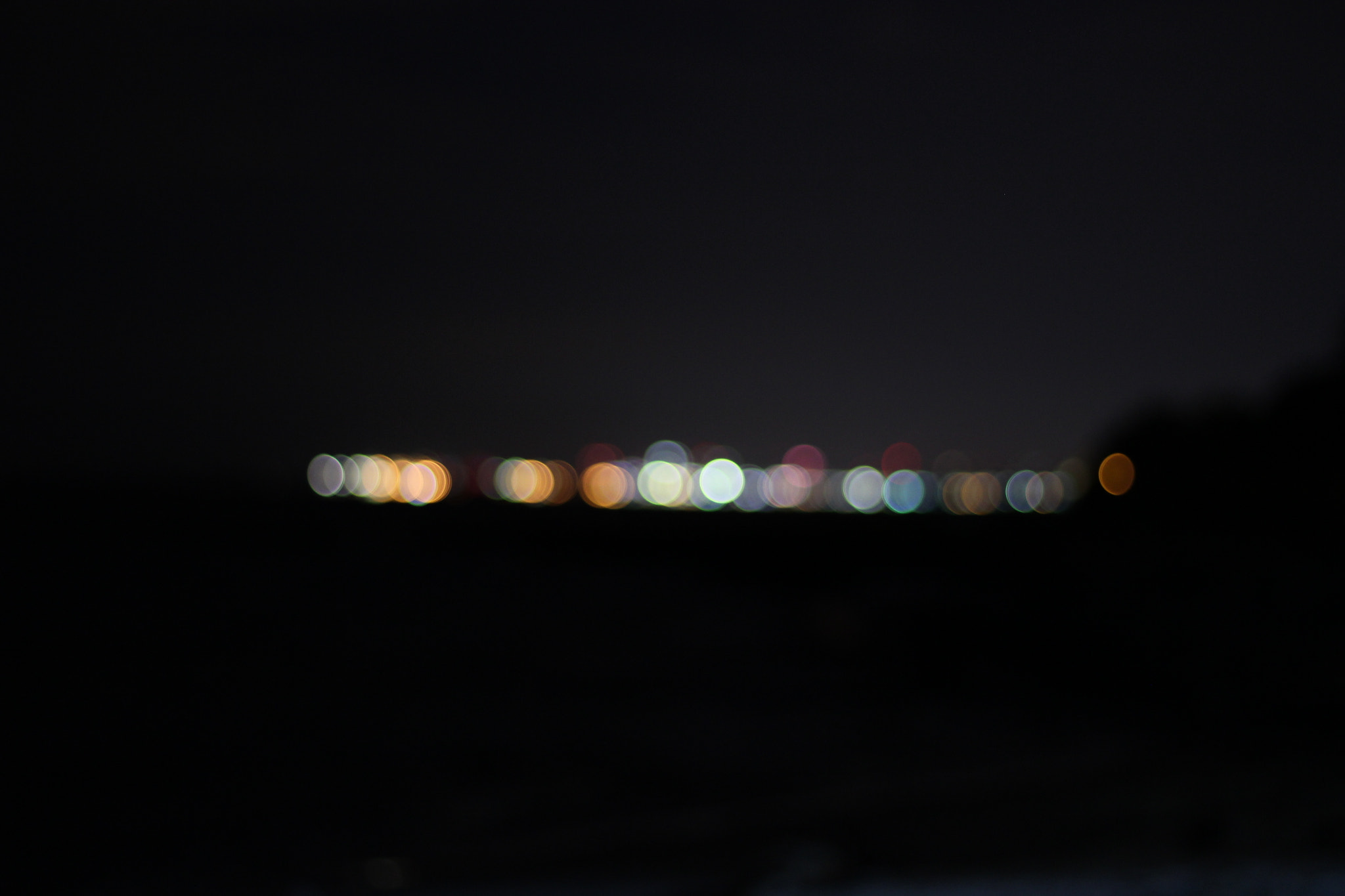 Canon EOS 600D (Rebel EOS T3i / EOS Kiss X5) sample photo. City of tiny lights photography