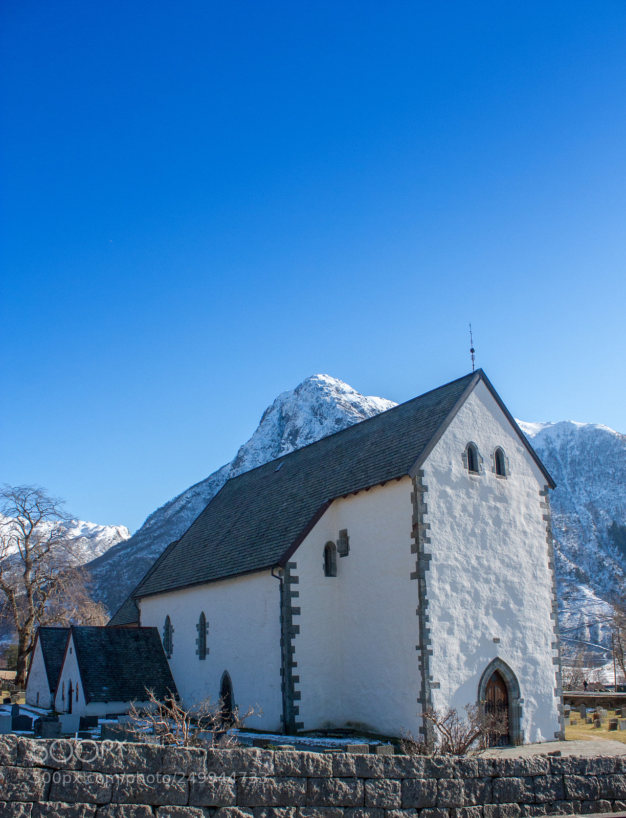 Canon EOS 450D (EOS Rebel XSi / EOS Kiss X2) sample photo. Church in rosendal photography