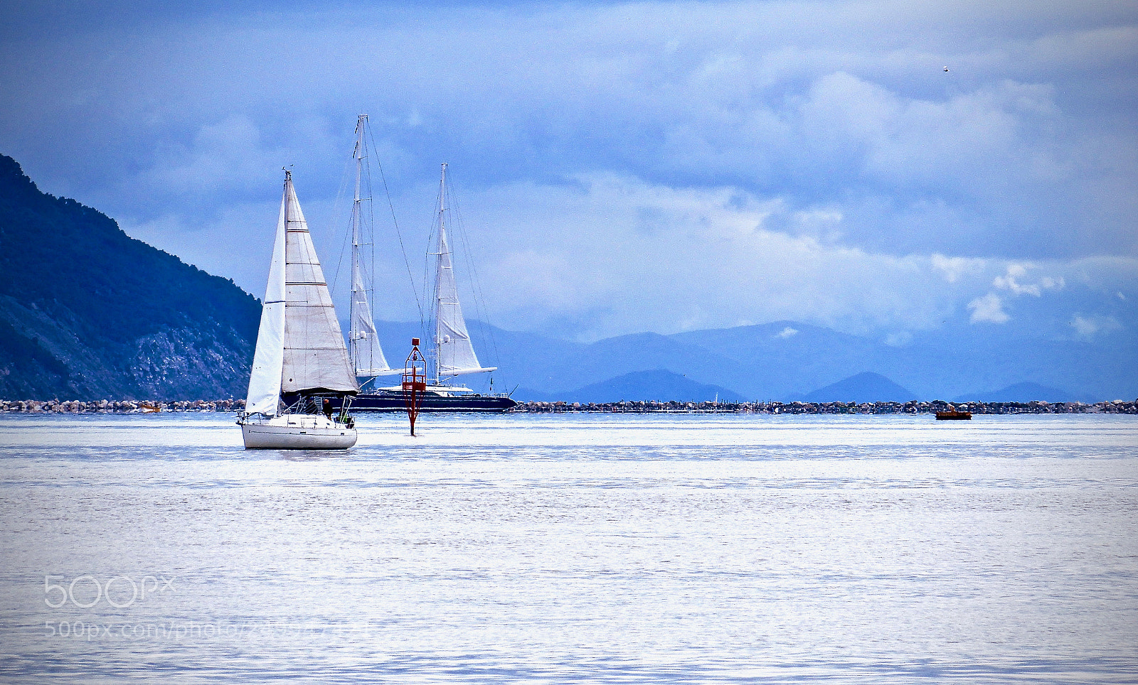 Nikon Coolpix A900 sample photo. Today's sails photography