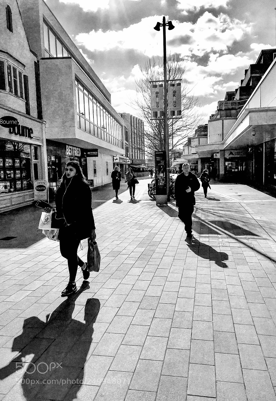Apple iPhone SE sample photo. Into the sun  photography