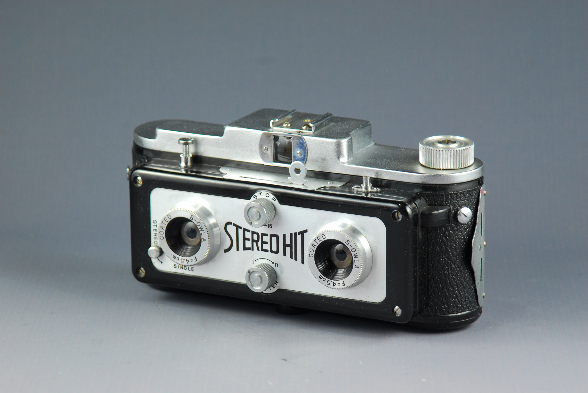 AF Zoom-Nikkor 24-120mm f/3.5-5.6D IF sample photo. Hit vintage stereo film camera. photography