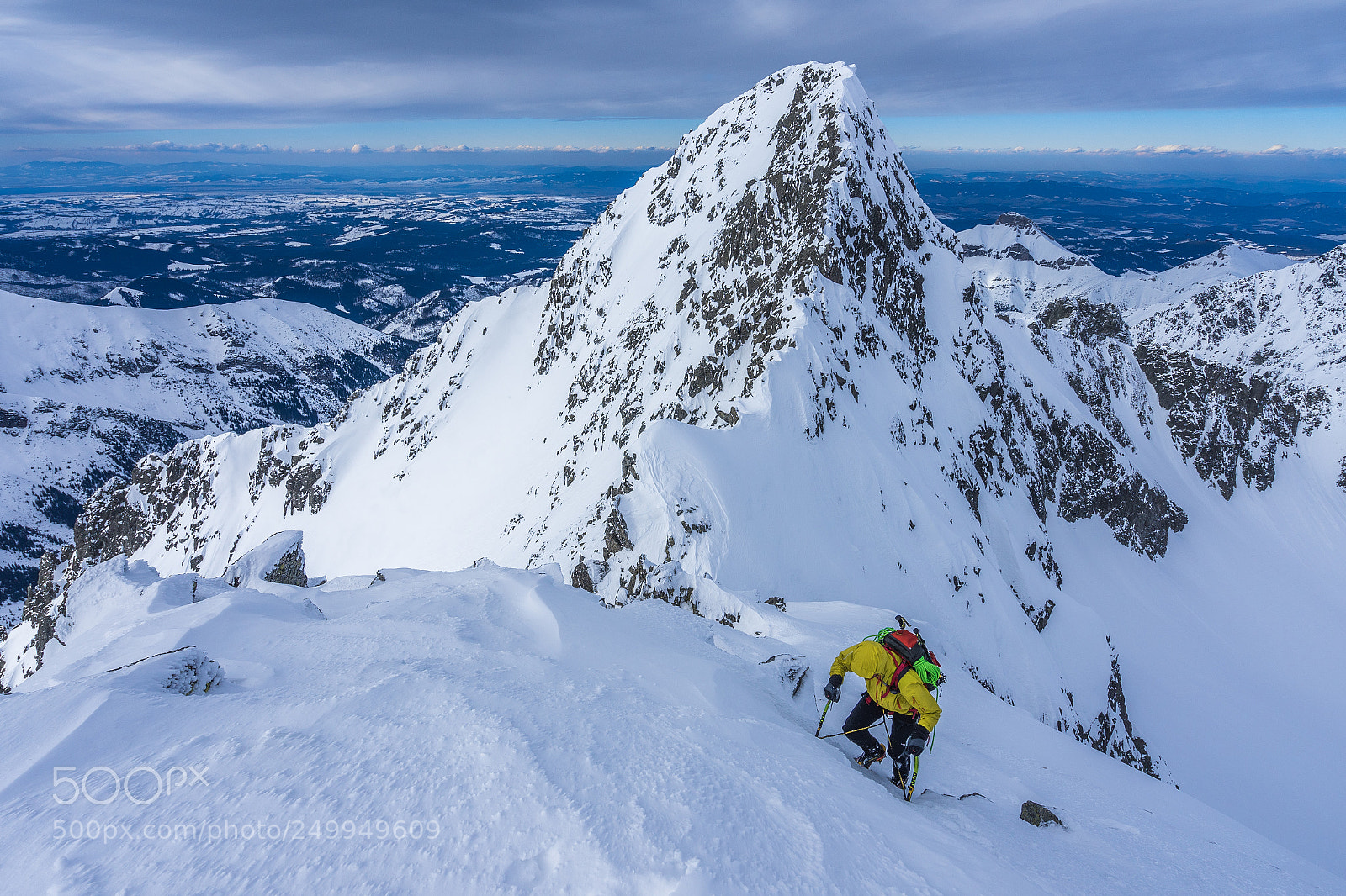 Sony a7 sample photo. To the ridge photography