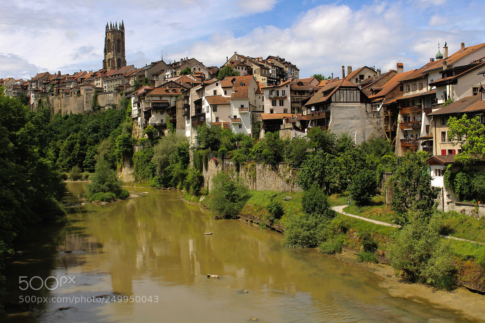 Canon EOS 100D (EOS Rebel SL1 / EOS Kiss X7) sample photo. Fribourg photography