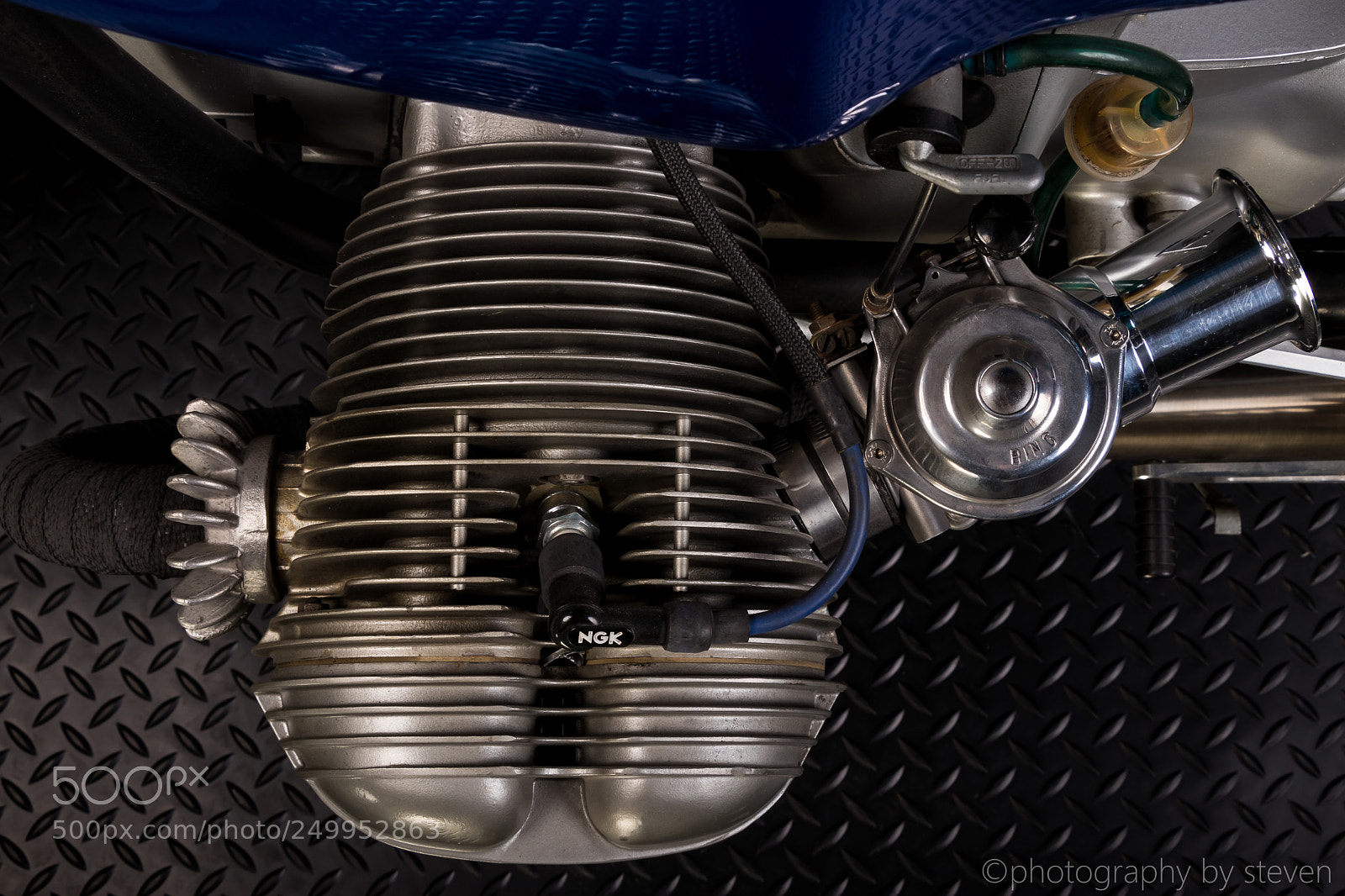 Canon EOS 80D sample photo. 1974 bmw r90/6 cafe racer photography